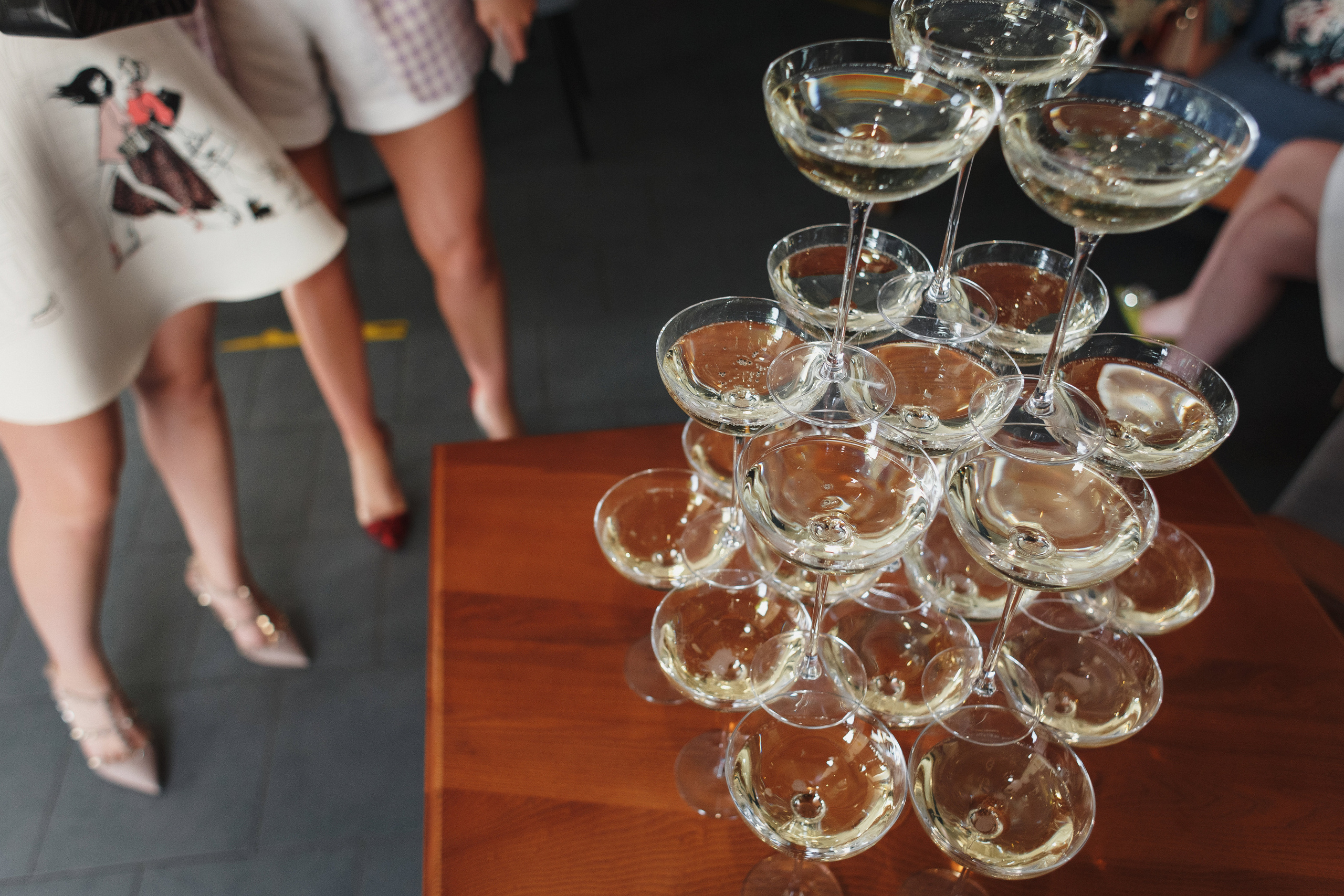 Кадры в Культ Вина: репортажная фотография в Таганроге от профессионал. Свадебный и семейный фотограф в Таганроге Бакарюк Антон