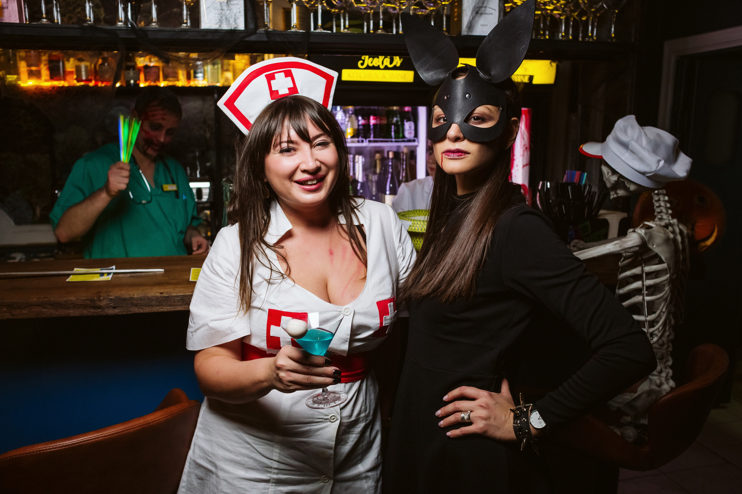 Моменты в Feola's Kitchen & Wine: репортажная фотосъемка в Таганроге. Свадебный и семейный фотограф в Таганроге Бакарюк Антон