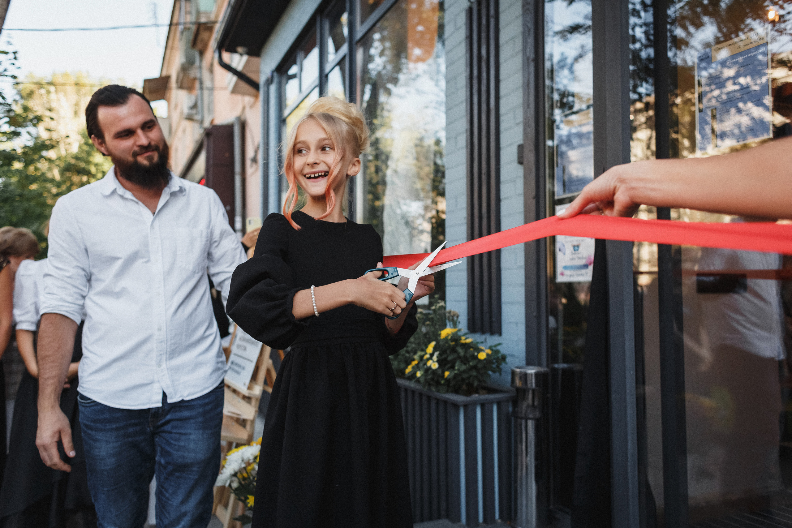 Открытие Арт-Школы в Таганроге: Фотосессия Праздника. Свадебный и семейный фотограф в Таганроге Бакарюк Антон