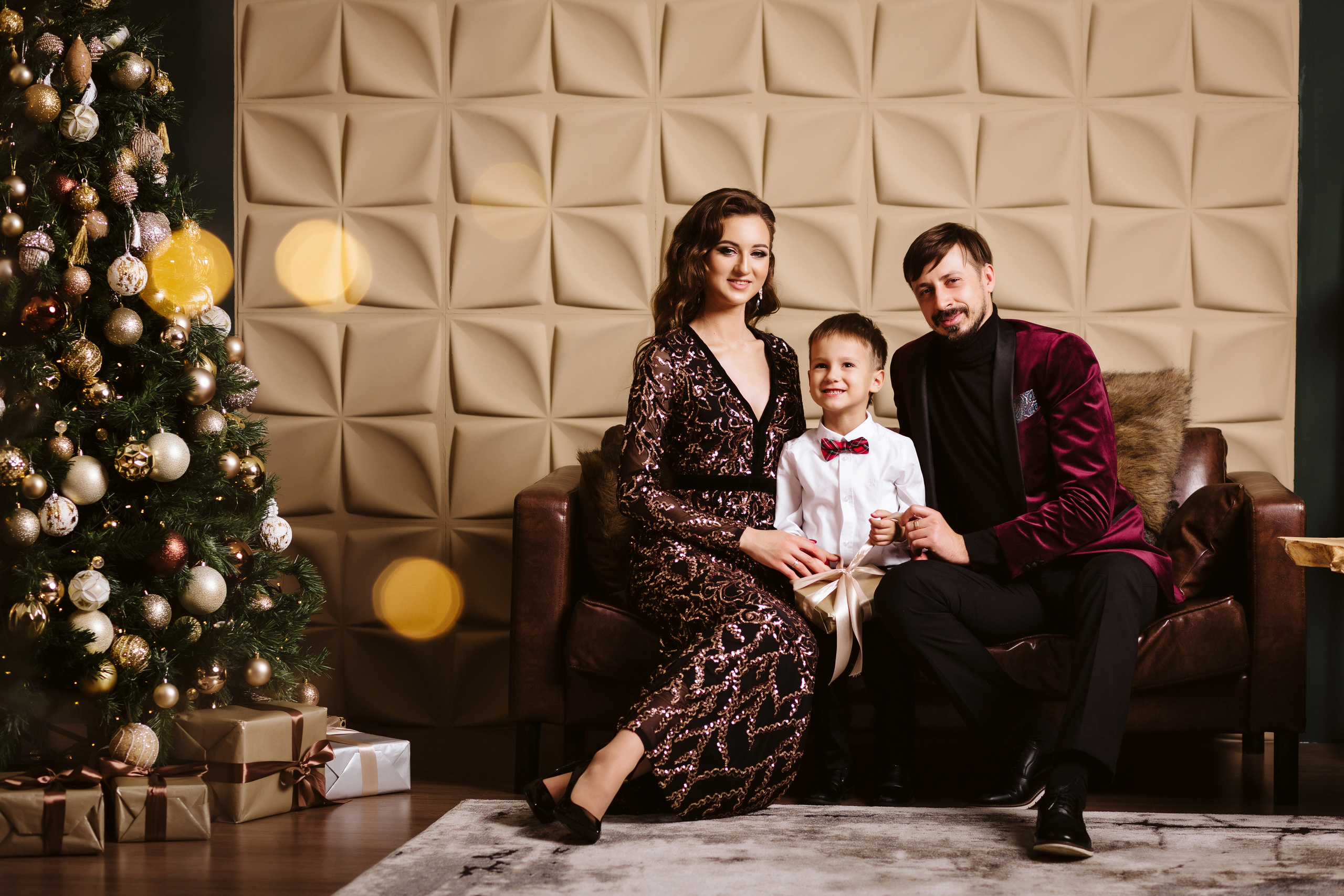 Порно әйелді байлап тастады