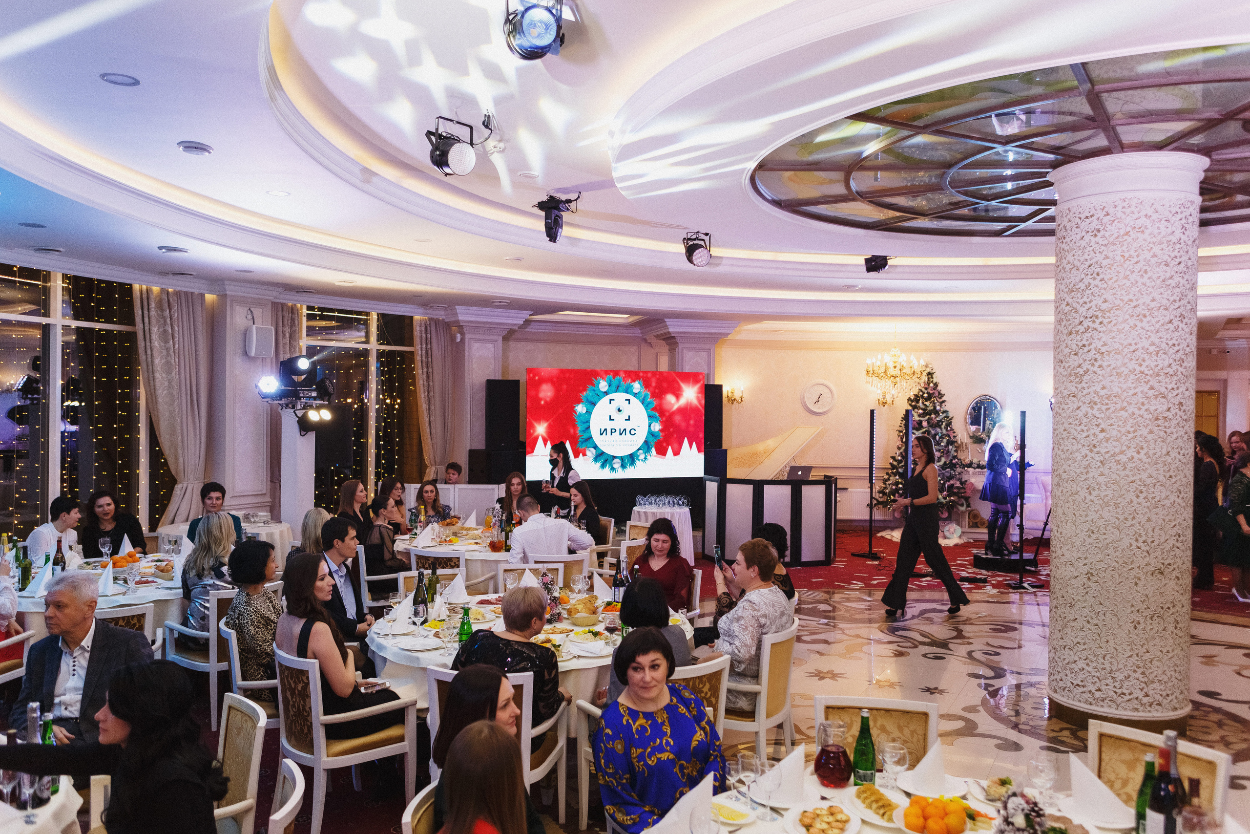 ИРИС в Таганроге: Репортажная фотосъемка от фотографа Бакарюк Антона. Свадебный и семейный фотограф в Таганроге Бакарюк Антон