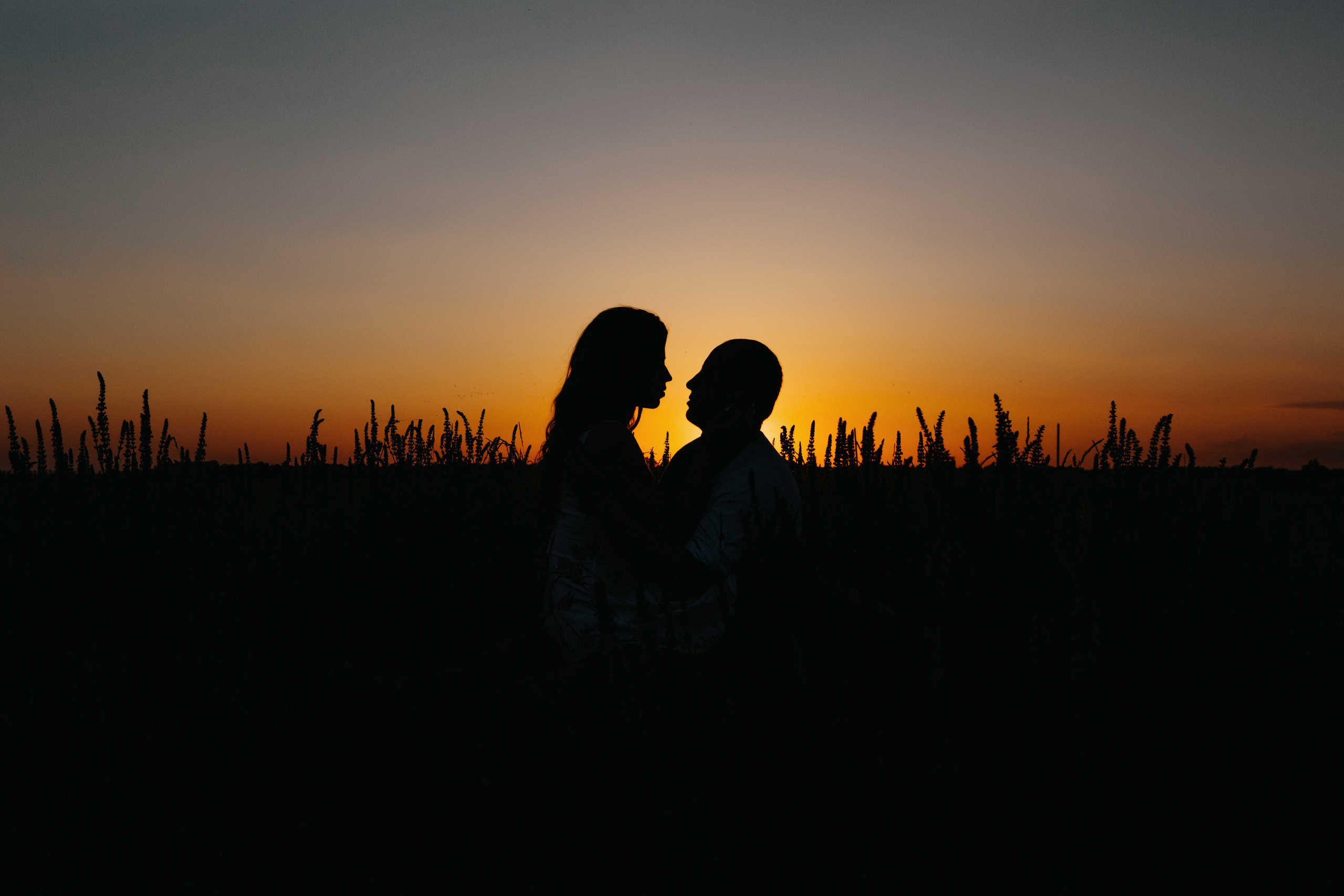 Сказочная романтика: Фотосессия Артёма и Дианы на Беглицкой косе. Свадебный и семейный фотограф в Таганроге Бакарюк Антон