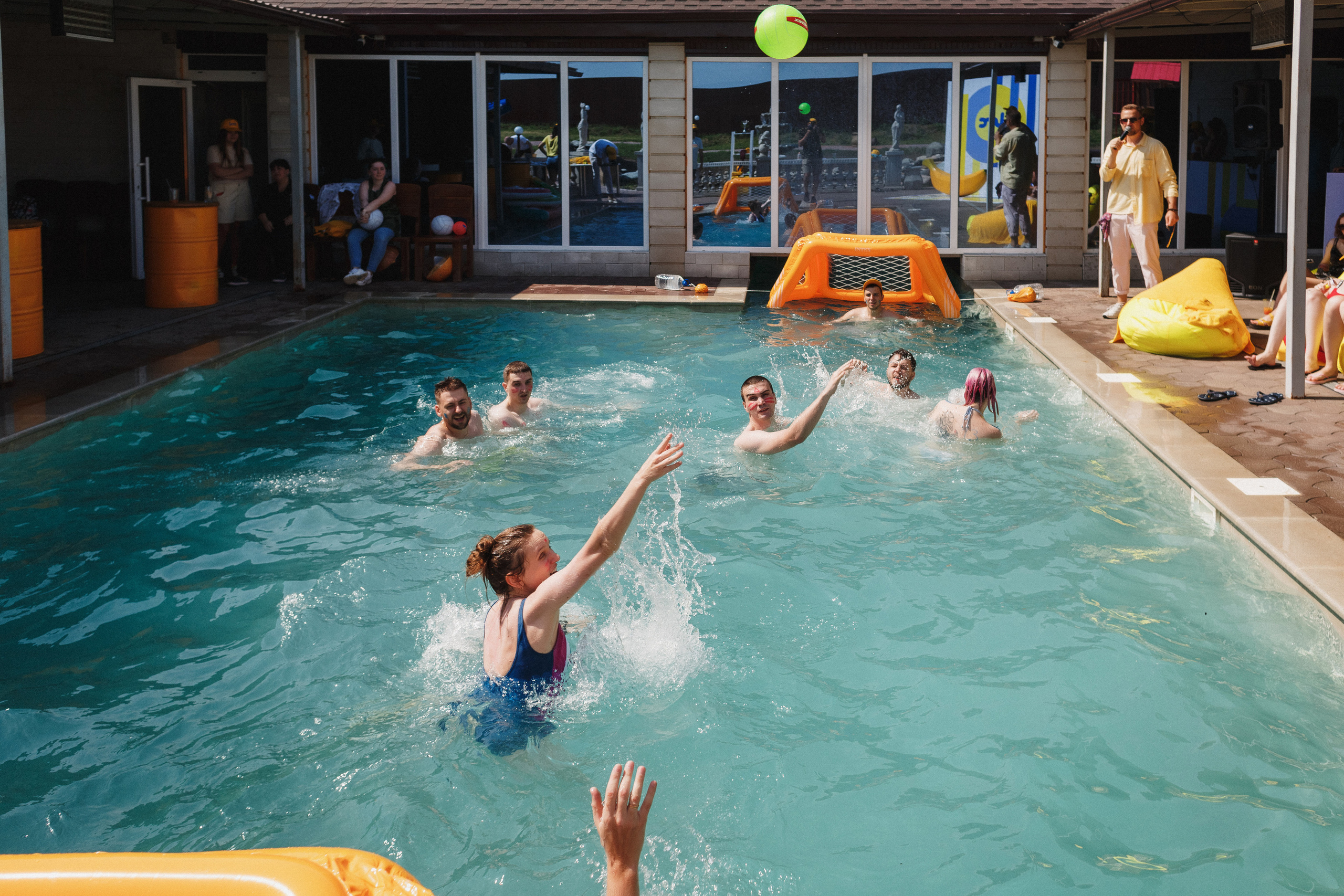 Фотосессия для компании Let Me Code в коттедже Виктория Таганрог. Свадебный и семейный фотограф в Таганроге Бакарюк Антон