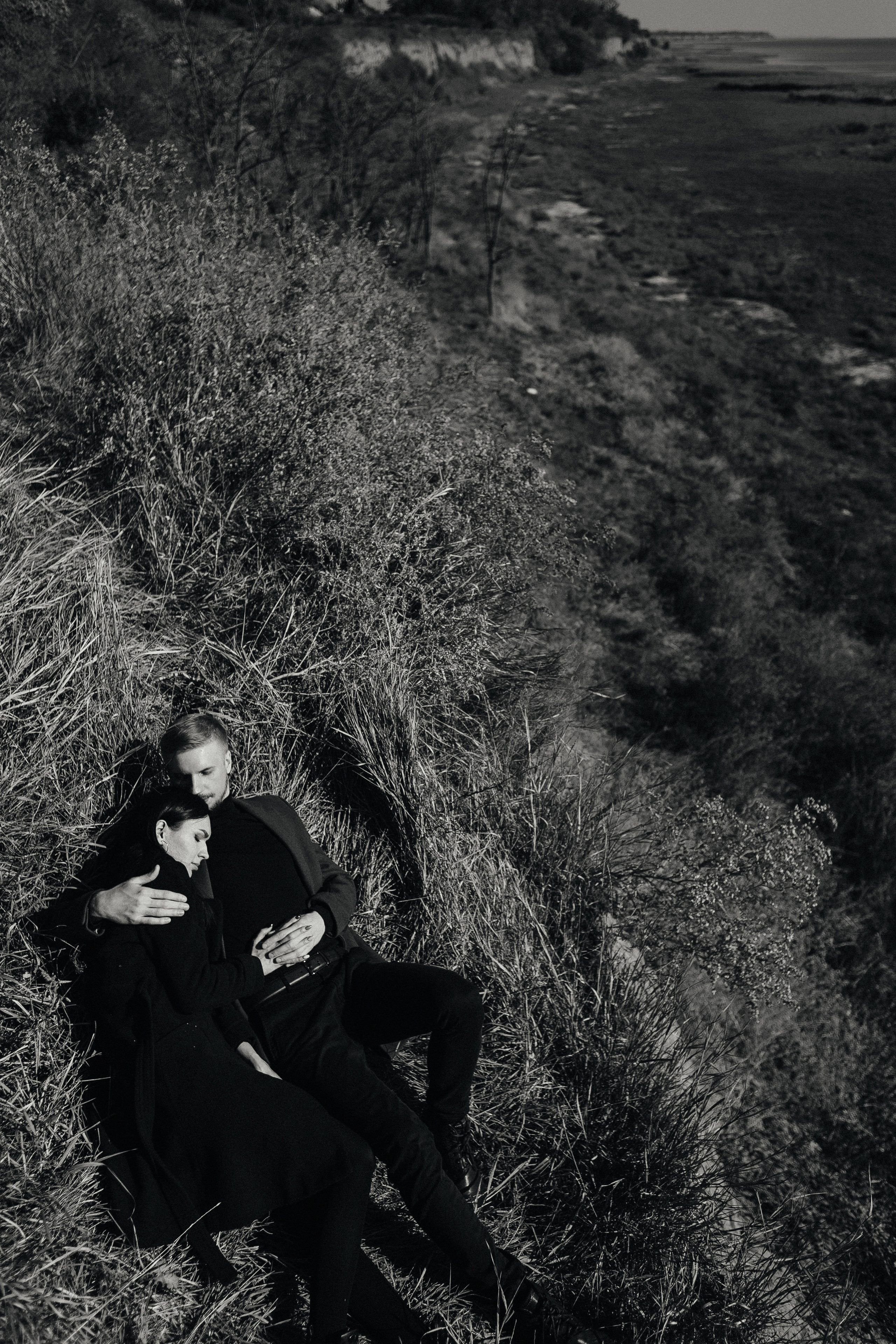 Парная фотосессия возле Замка Лакиера недалеко от Таганрога. Свадебный и семейный фотограф в Таганроге Бакарюк Антон