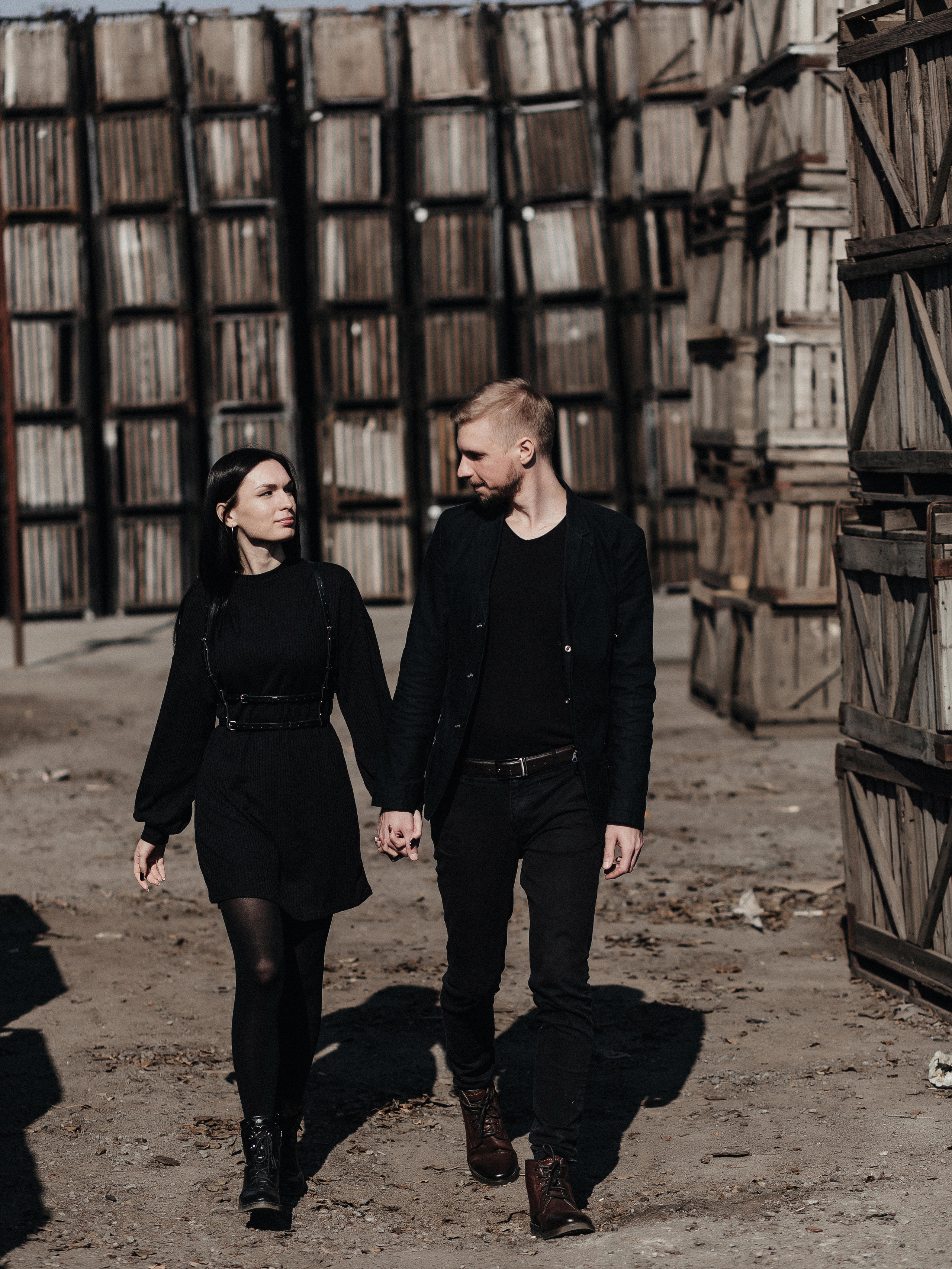 Парная фотосессия возле Замка Лакиера недалеко от Таганрога. Свадебный и семейный фотограф в Таганроге Бакарюк Антон