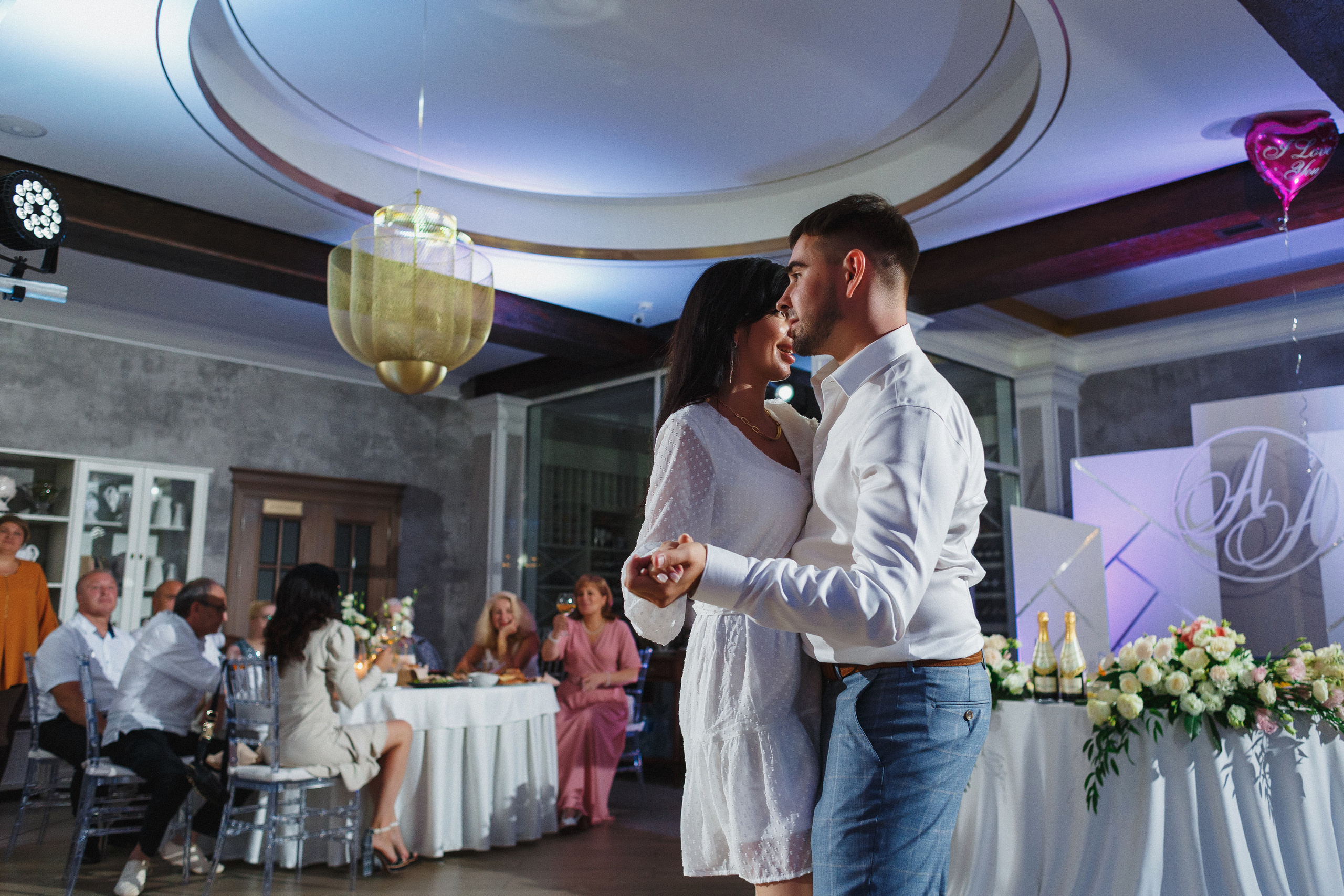 Свадьба Анастасии и Андрея в ресторане Golden Horse в Таганроге. Свадебный и семейный фотограф в Таганроге Бакарюк Антон