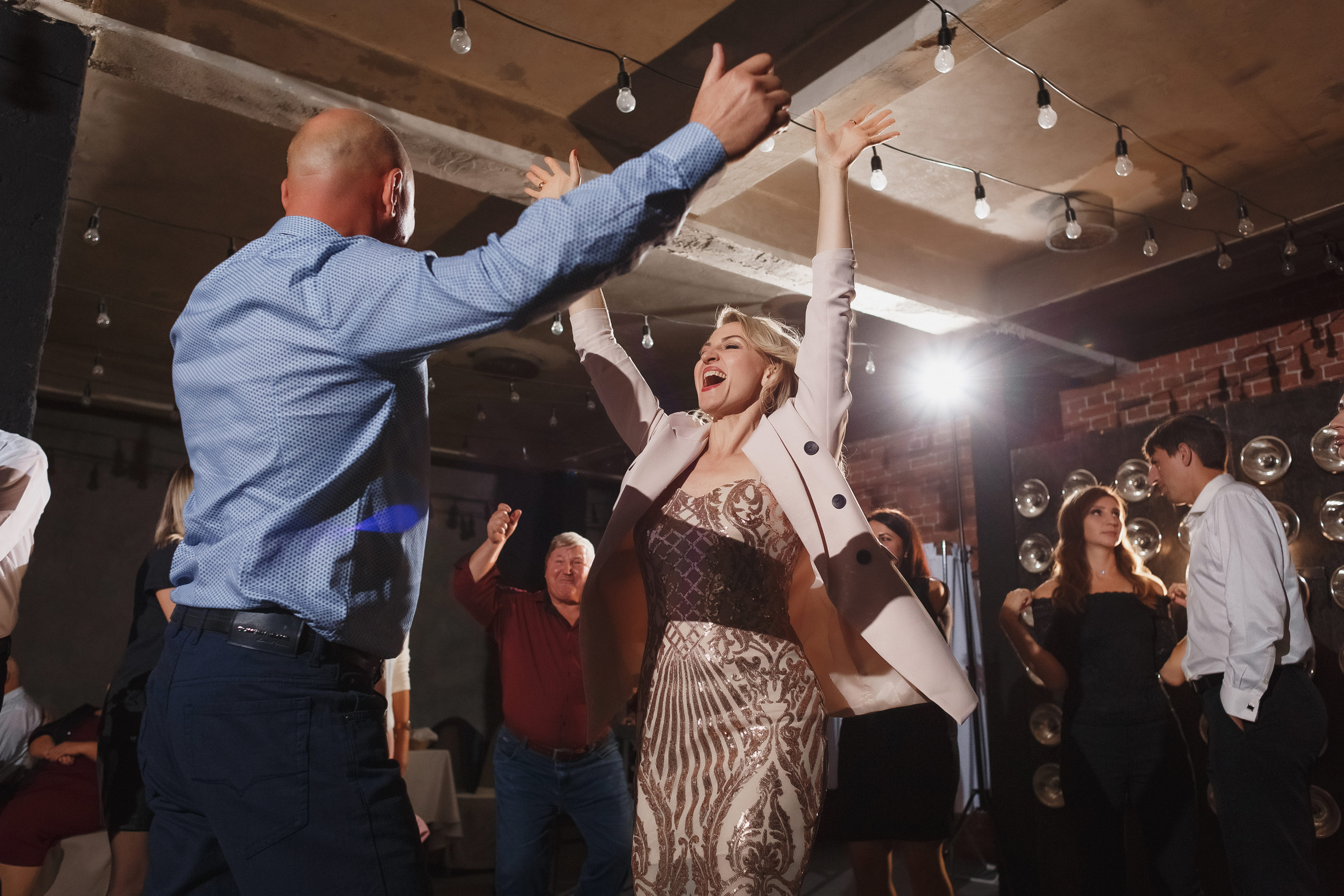 Свадебный день Кирилла и Вали: прогулка в Ростове, банкет в Таганроге. Свадебный и семейный фотограф в Таганроге Бакарюк Антон