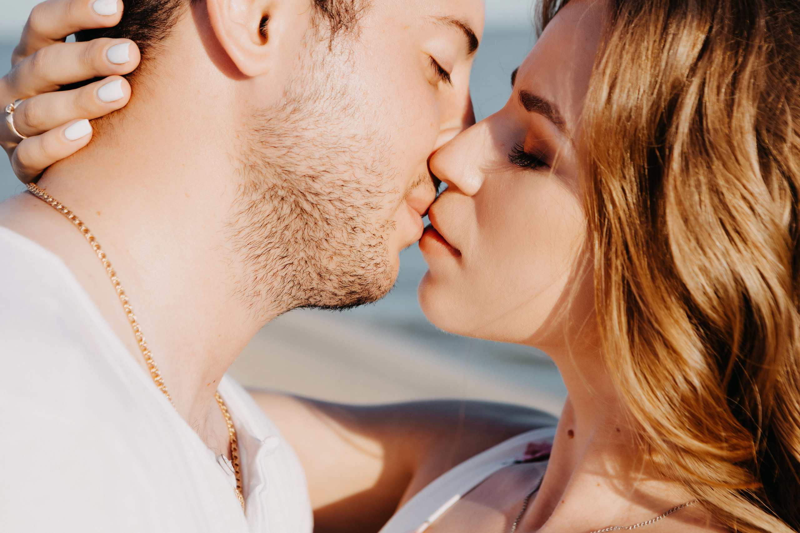 Сказочная романтика: Фотосессия Артёма и Дианы на Беглицкой косе. Свадебный и семейный фотограф в Таганроге Бакарюк Антон