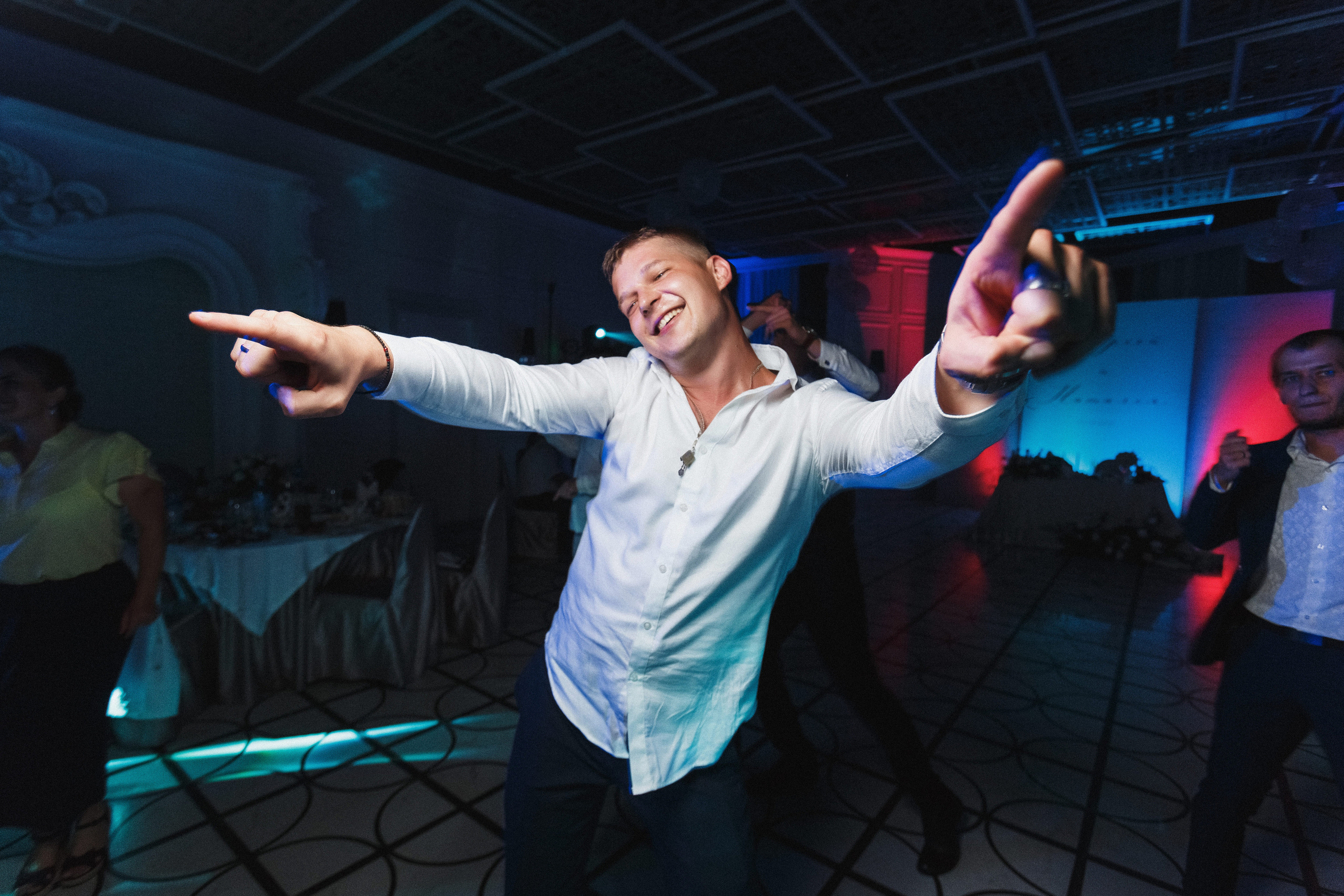 Свадебная фотосъемка Сергея и Натальи в Ростове-на-Дону, Жардин. Свадебный и семейный фотограф в Таганроге Бакарюк Антон