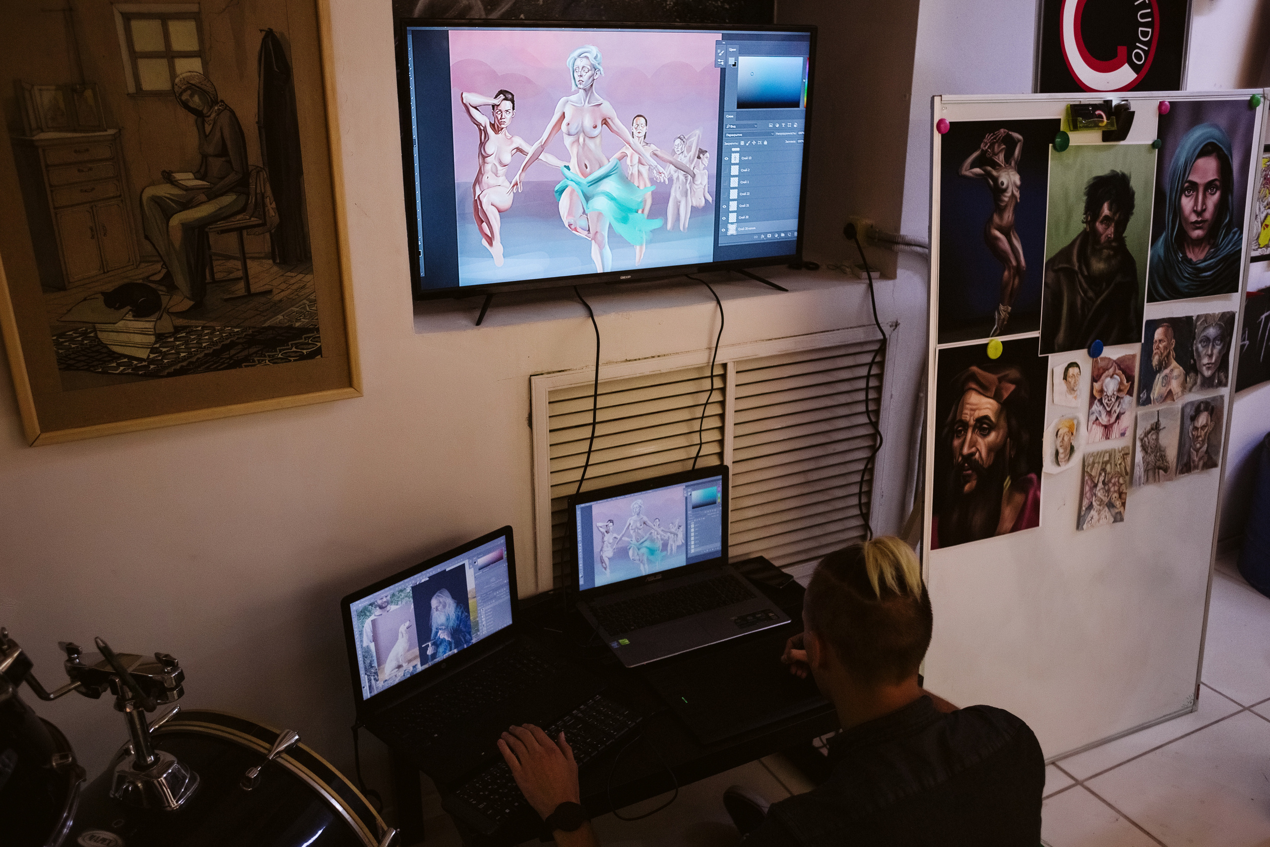 Фото выставки в Таганроге: профессиональная репортажная фотосъемка. Свадебный и семейный фотограф в Таганроге Бакарюк Антон