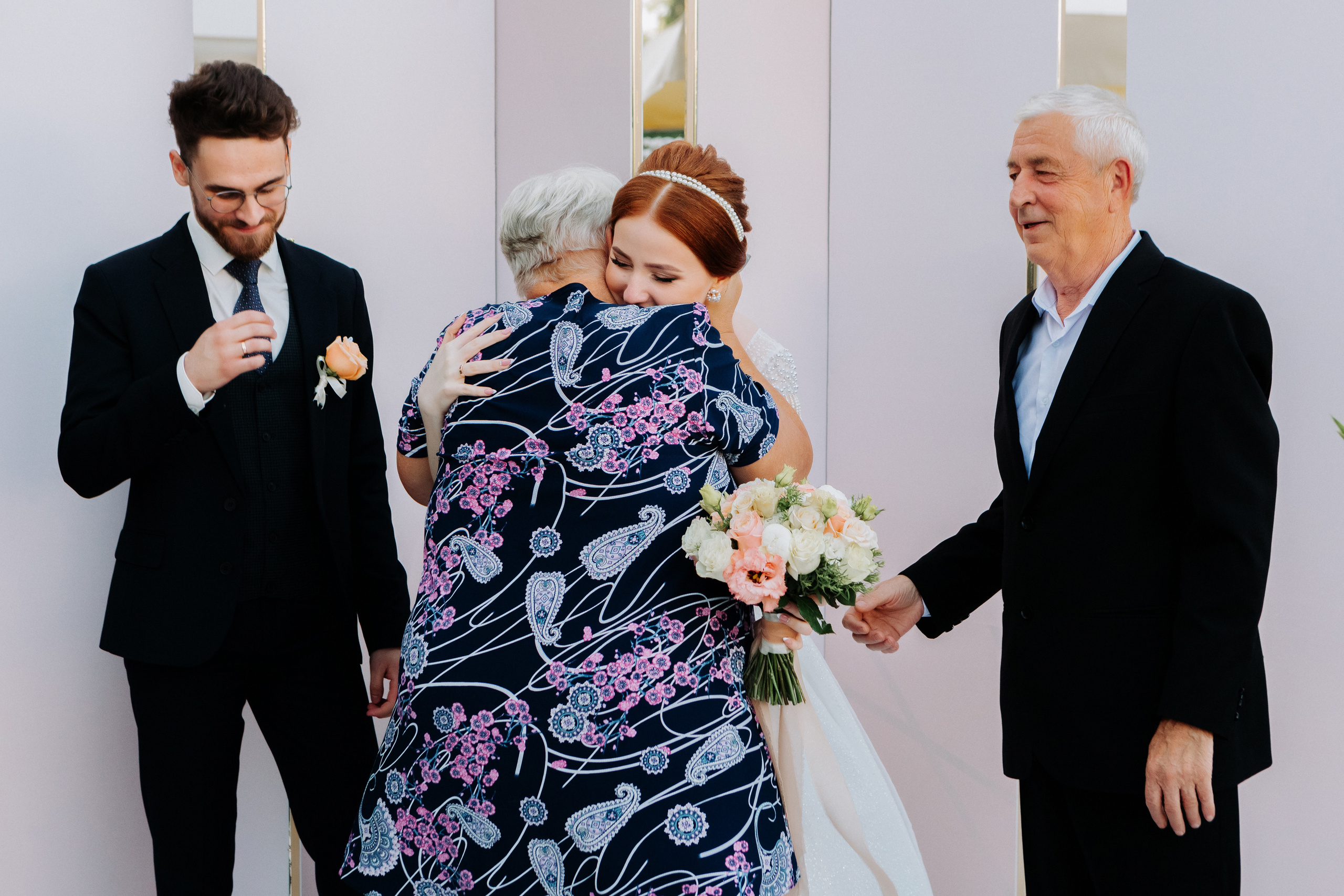 Свадебная фотосъемка Никиты и Сони: запечатление незабываемых моментов. Свадебный и семейный фотограф в Таганроге Бакарюк Антон