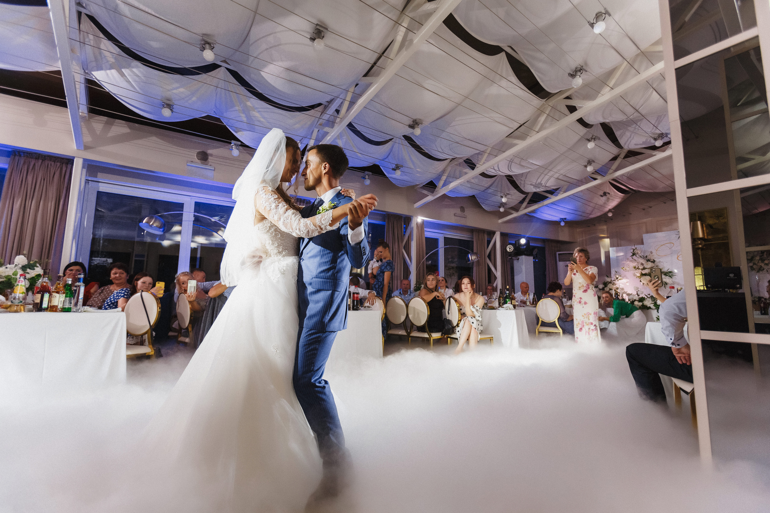 Свадьба Сергея и Евгении в Таганроге в Feola’s kitchen & wine. Свадебный и семейный фотограф в Таганроге Бакарюк Антон