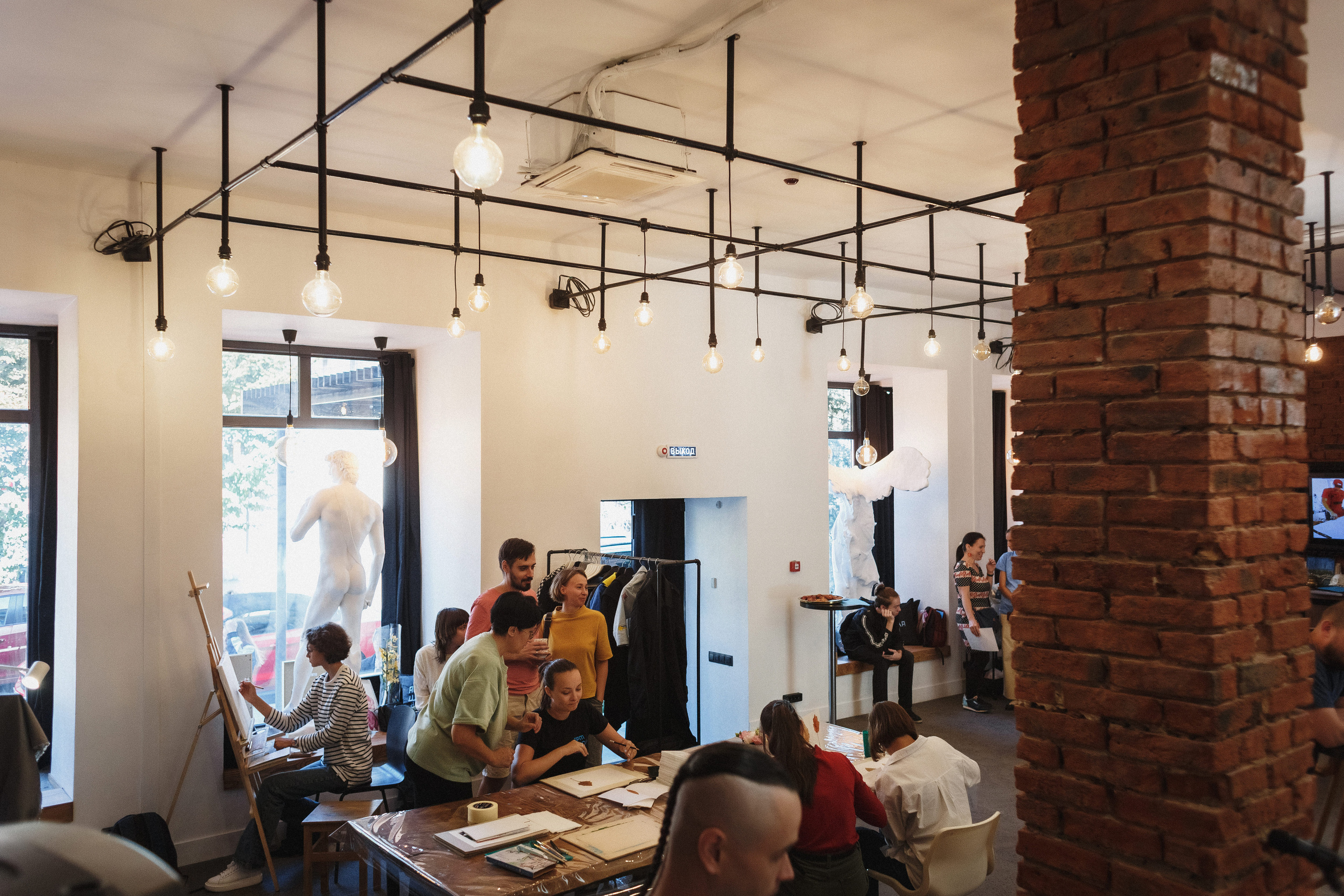 Открытие Арт-Школы в Таганроге: Фотосессия Праздника. Свадебный и семейный фотограф в Таганроге Бакарюк Антон