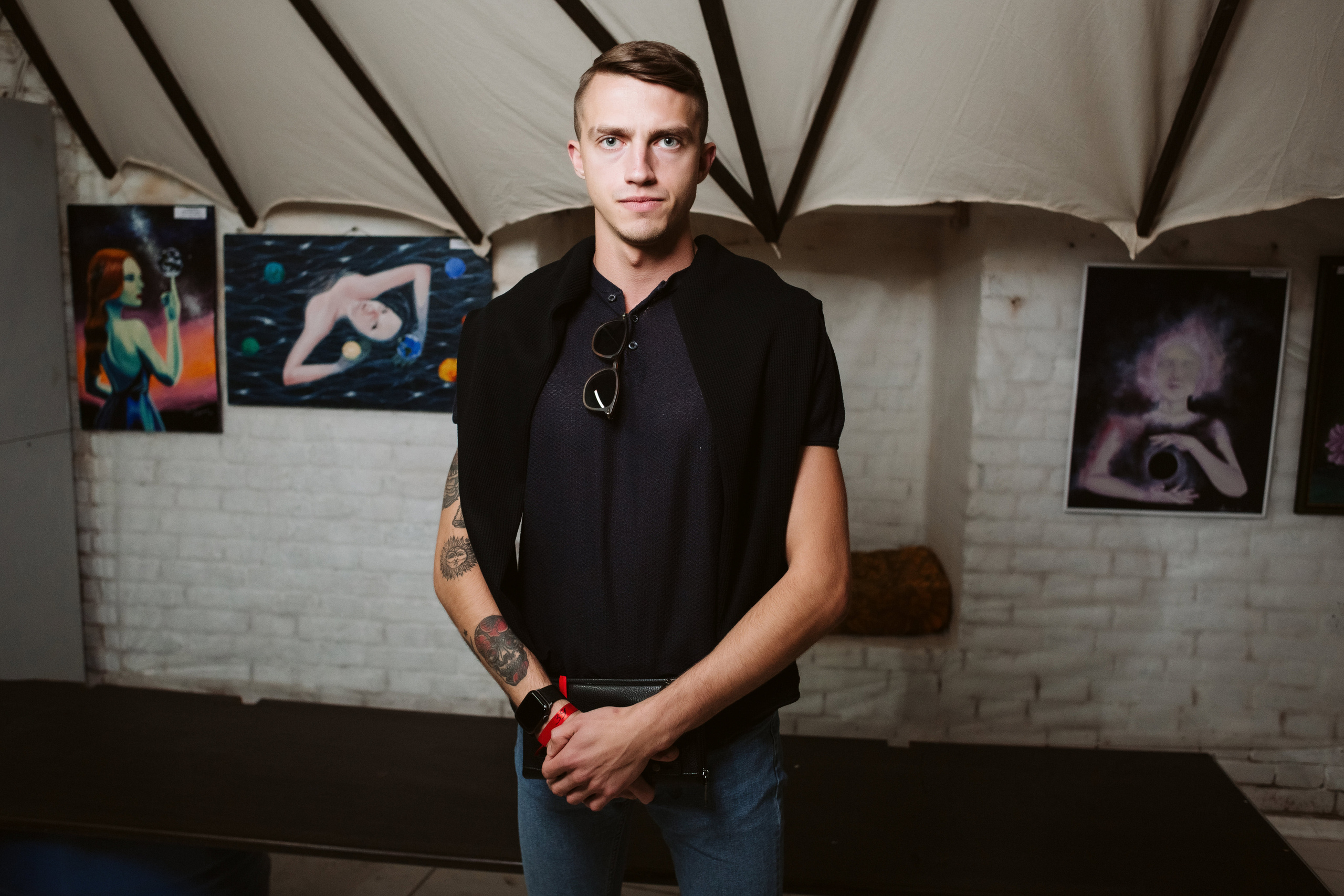 Фото выставки в Таганроге: профессиональная репортажная фотосъемка. Свадебный и семейный фотограф в Таганроге Бакарюк Антон