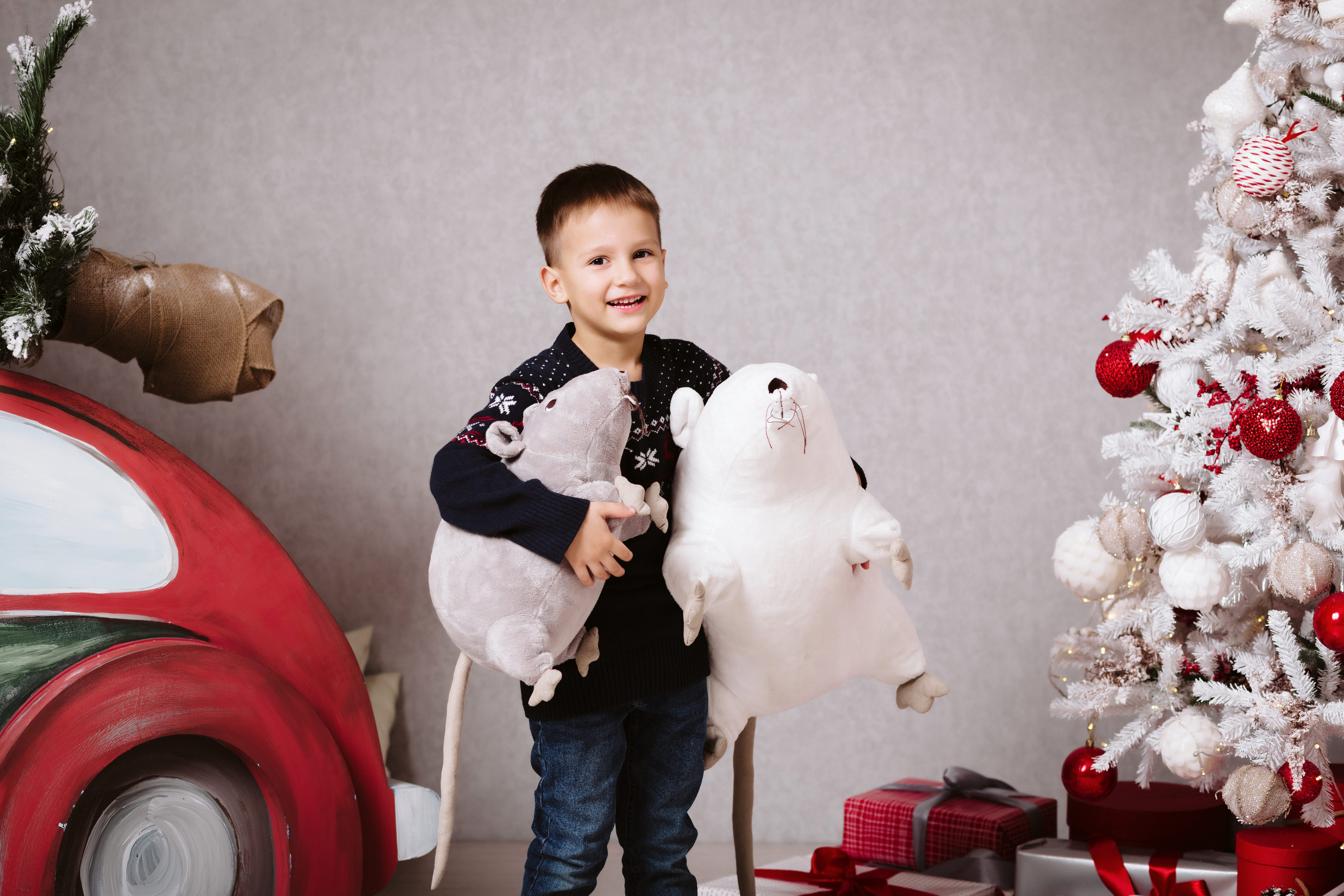 Новогодняя фотосъёмка в студии в Таганроге: захватывающие моменты. Свадебный и семейный фотограф в Таганроге Бакарюк Антон