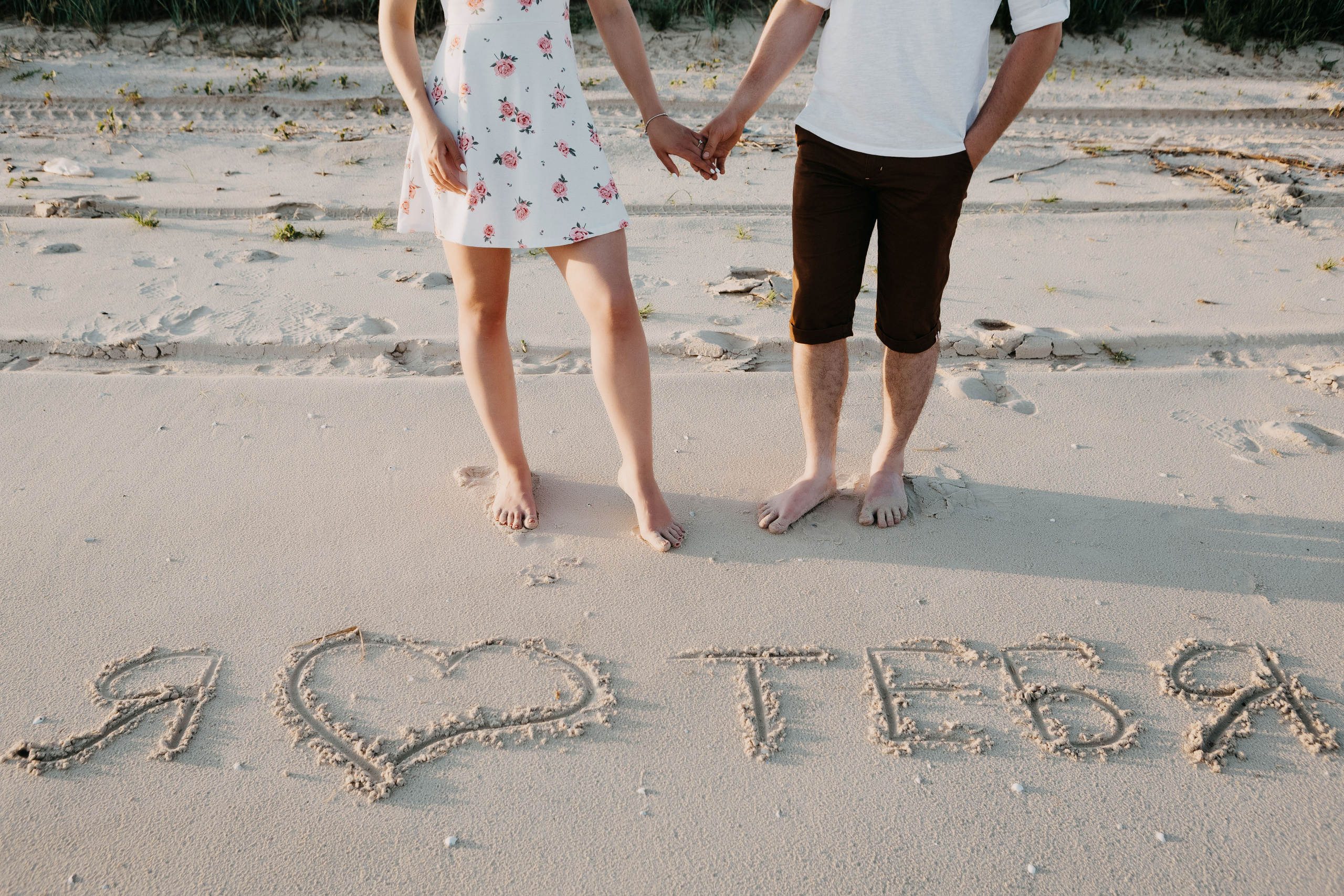 Сказочная романтика: Фотосессия Артёма и Дианы на Беглицкой косе. Свадебный и семейный фотограф в Таганроге Бакарюк Антон