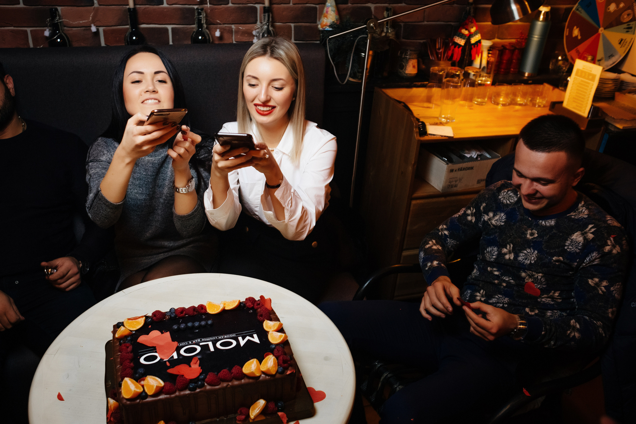 MOLOKO: день рождения в объективе репортажного фотографа в Таганроге. Свадебный и семейный фотограф в Таганроге Бакарюк Антон