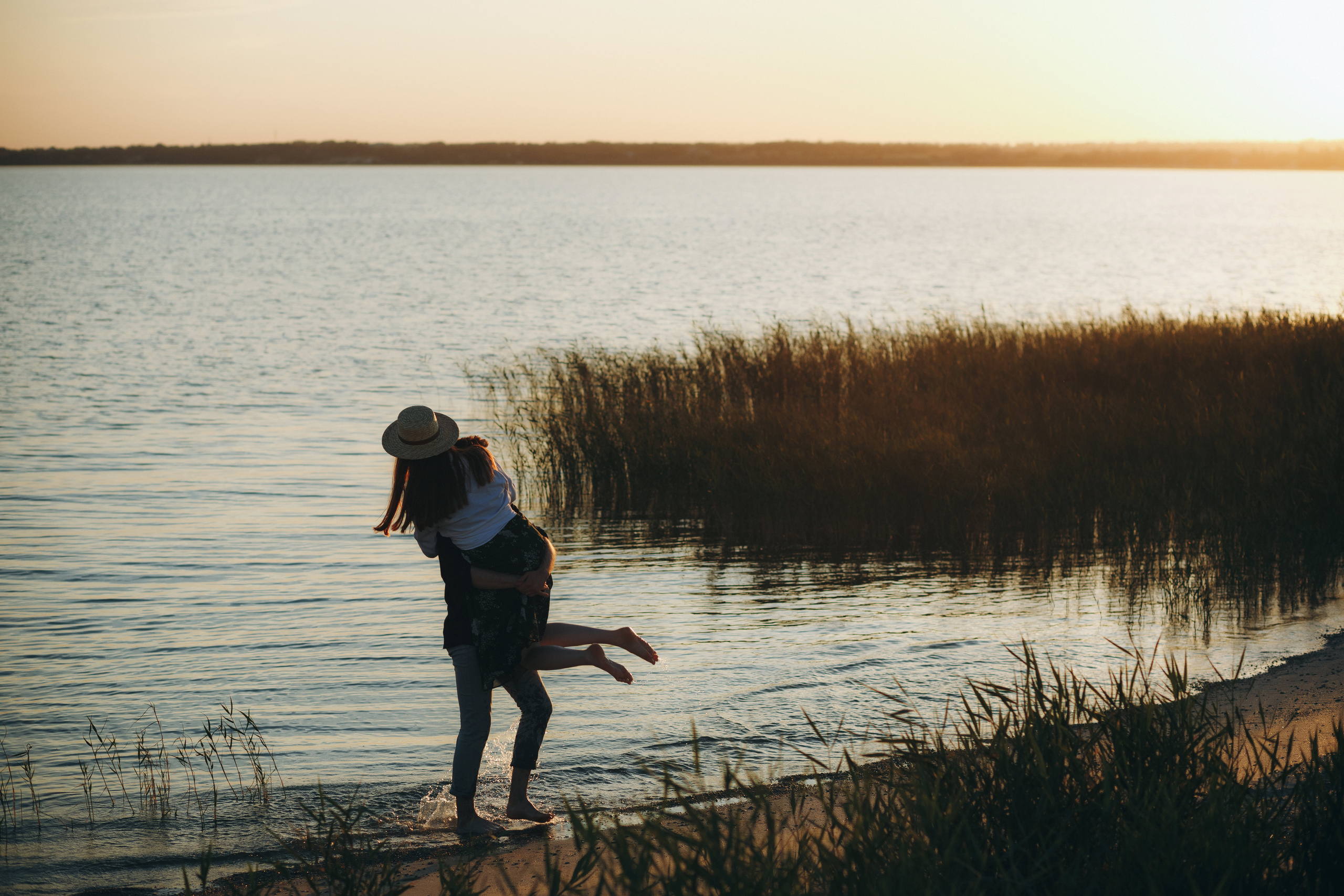 Никита и Соня в идиллической фотосессии на Беглицкой косе. Свадебный и семейный фотограф в Таганроге Бакарюк Антон