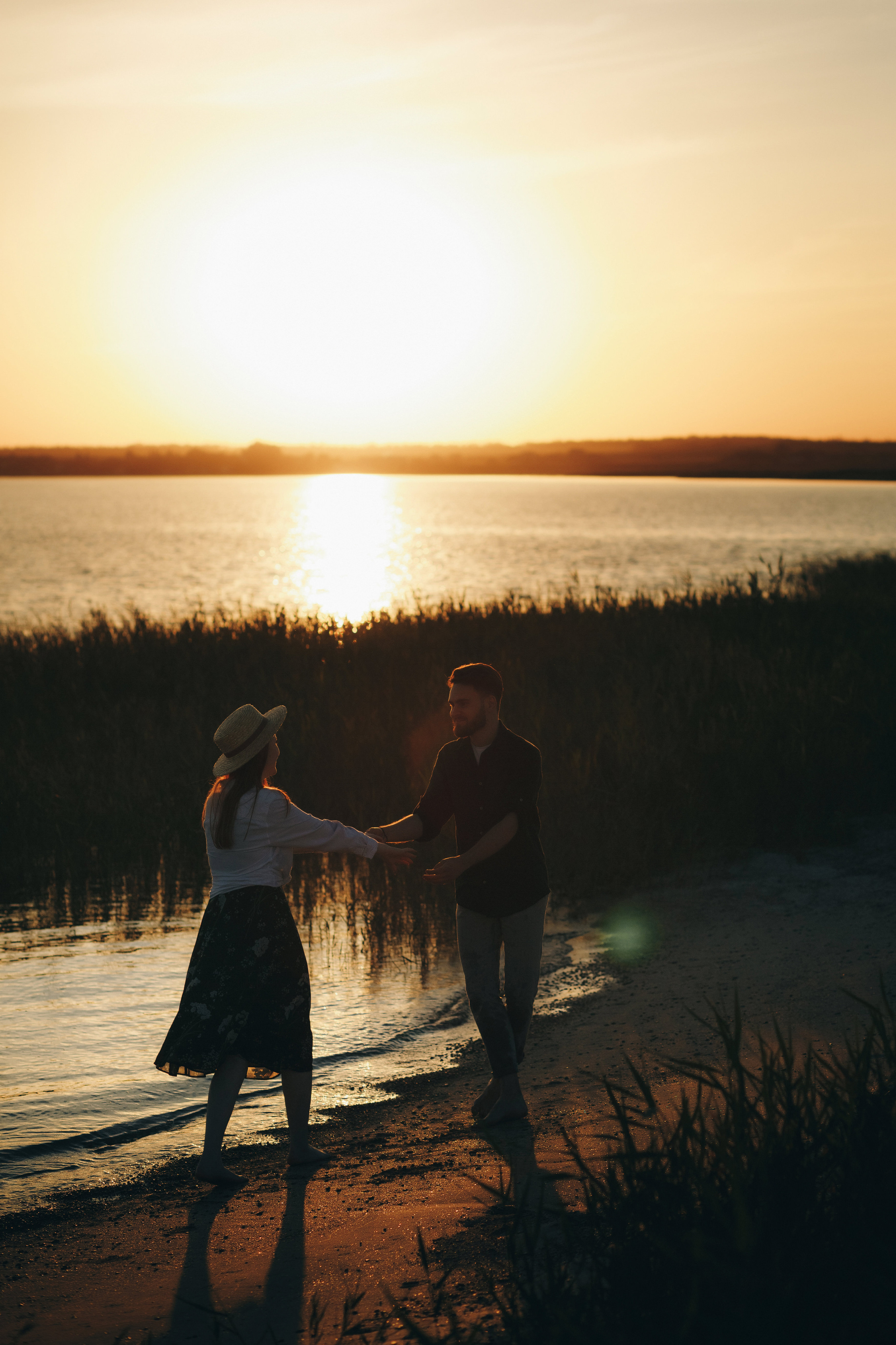 Никита и Соня в идиллической фотосессии на Беглицкой косе. Свадебный и семейный фотограф в Таганроге Бакарюк Антон
