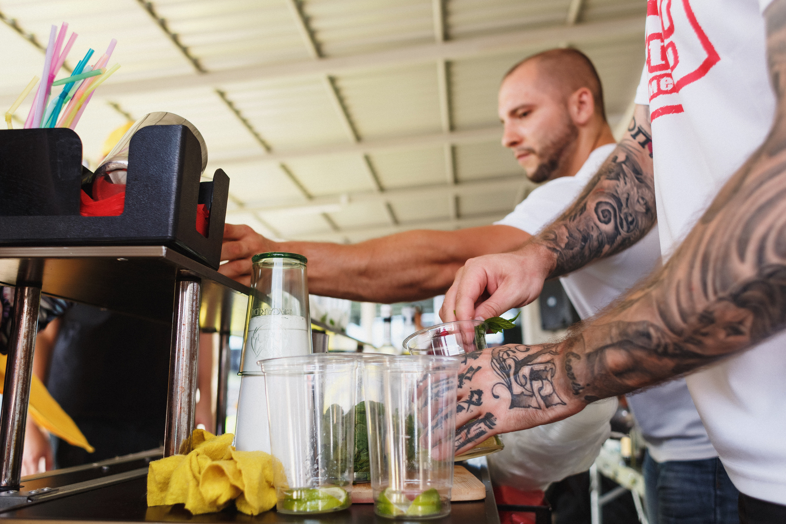 Фотосессия для компании Let Me Code в коттедже Виктория Таганрог. Свадебный и семейный фотограф в Таганроге Бакарюк Антон