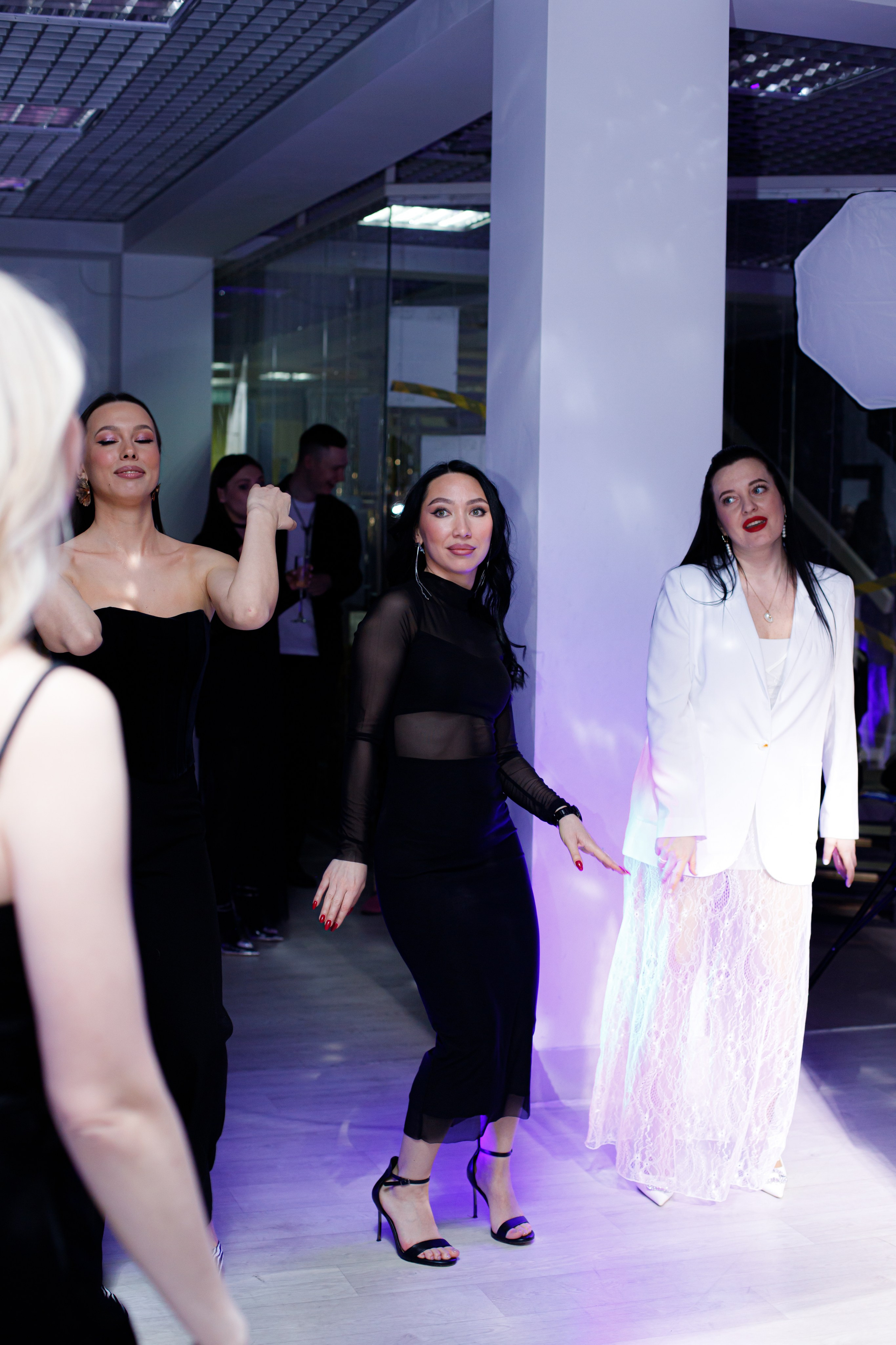 VIKA KARMADONOVA. Photokarish