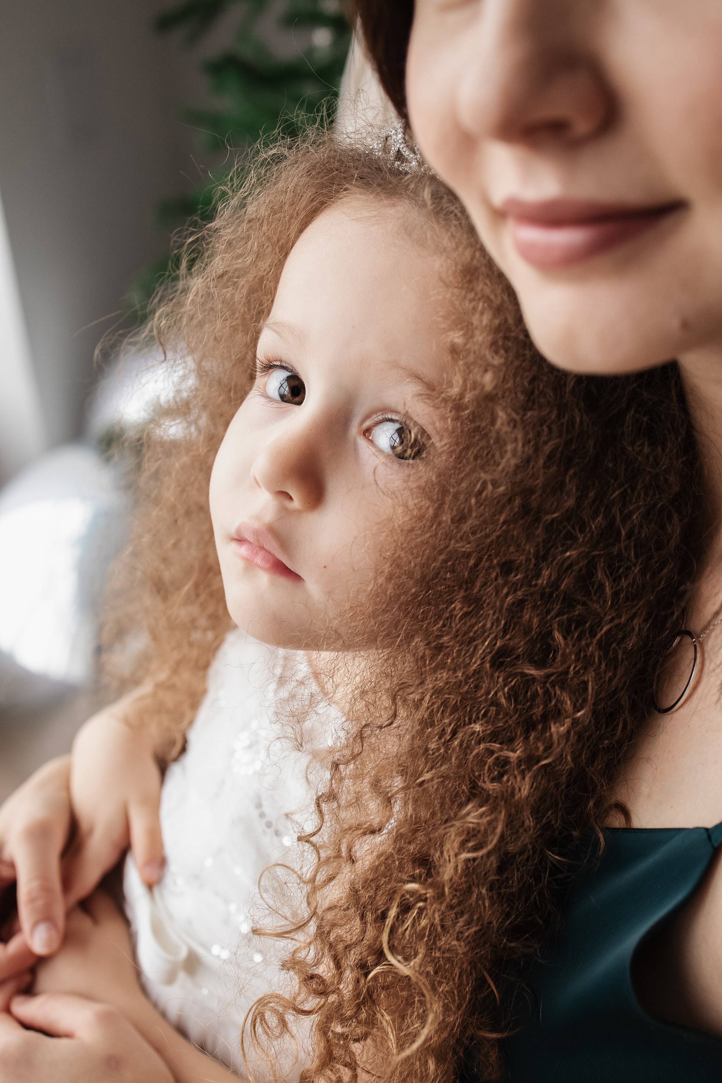 В ожидании сестренки перед Новым годом. Фотограф Новосибирск