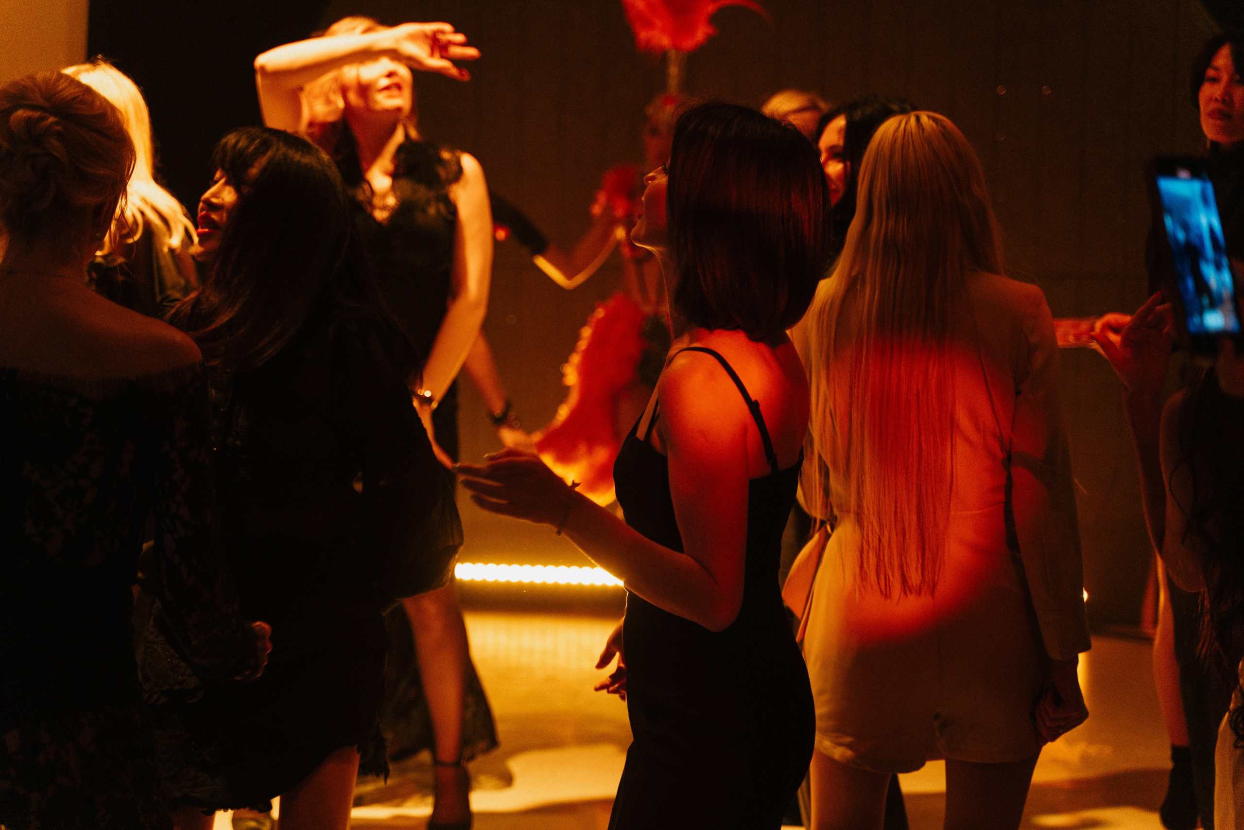 11 мая (суббота). BENUAR Restaurant