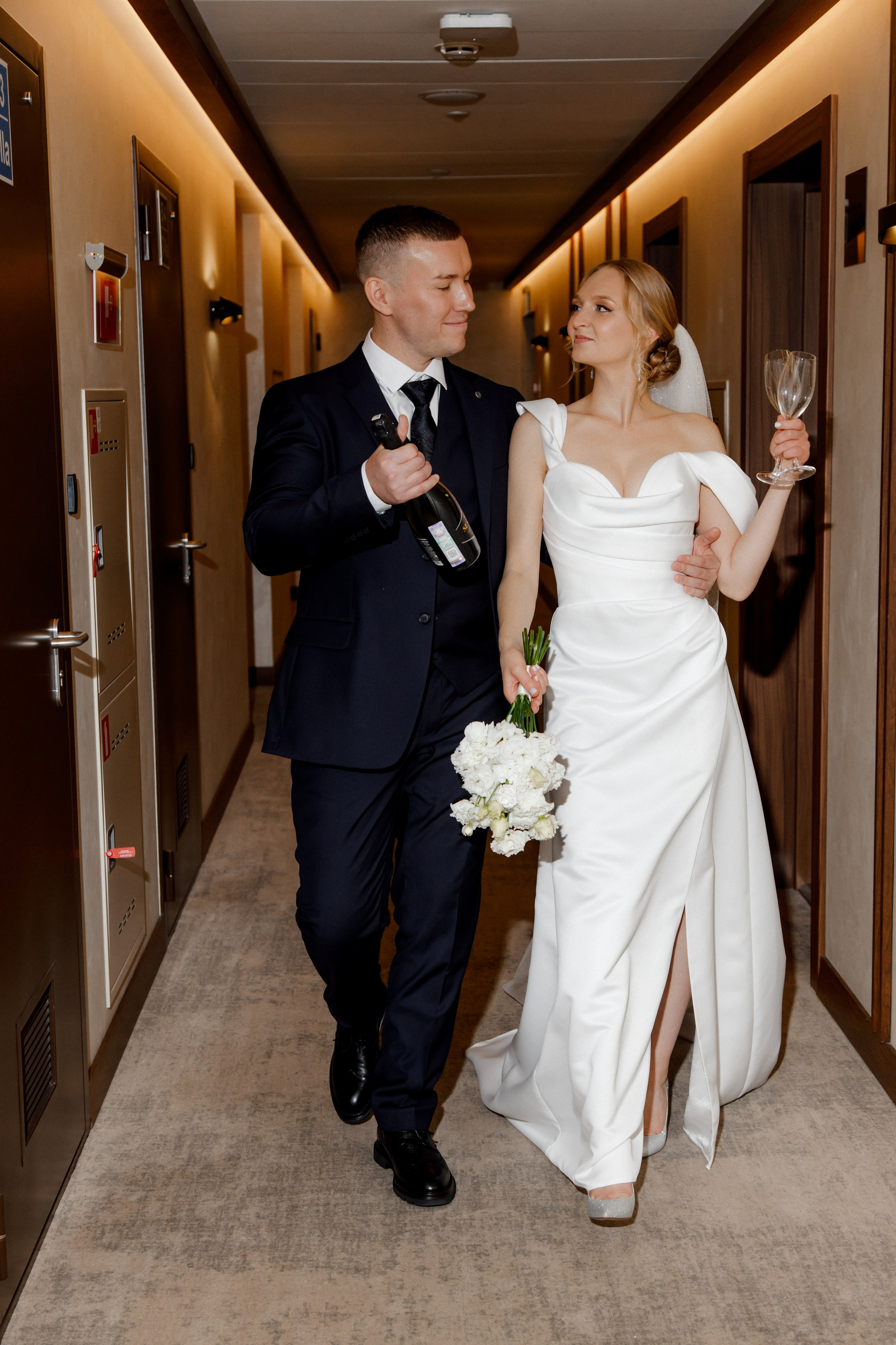 Конгресс отель. Свадебный и семейный фотограф Екатеринбург Настя Саедгалина