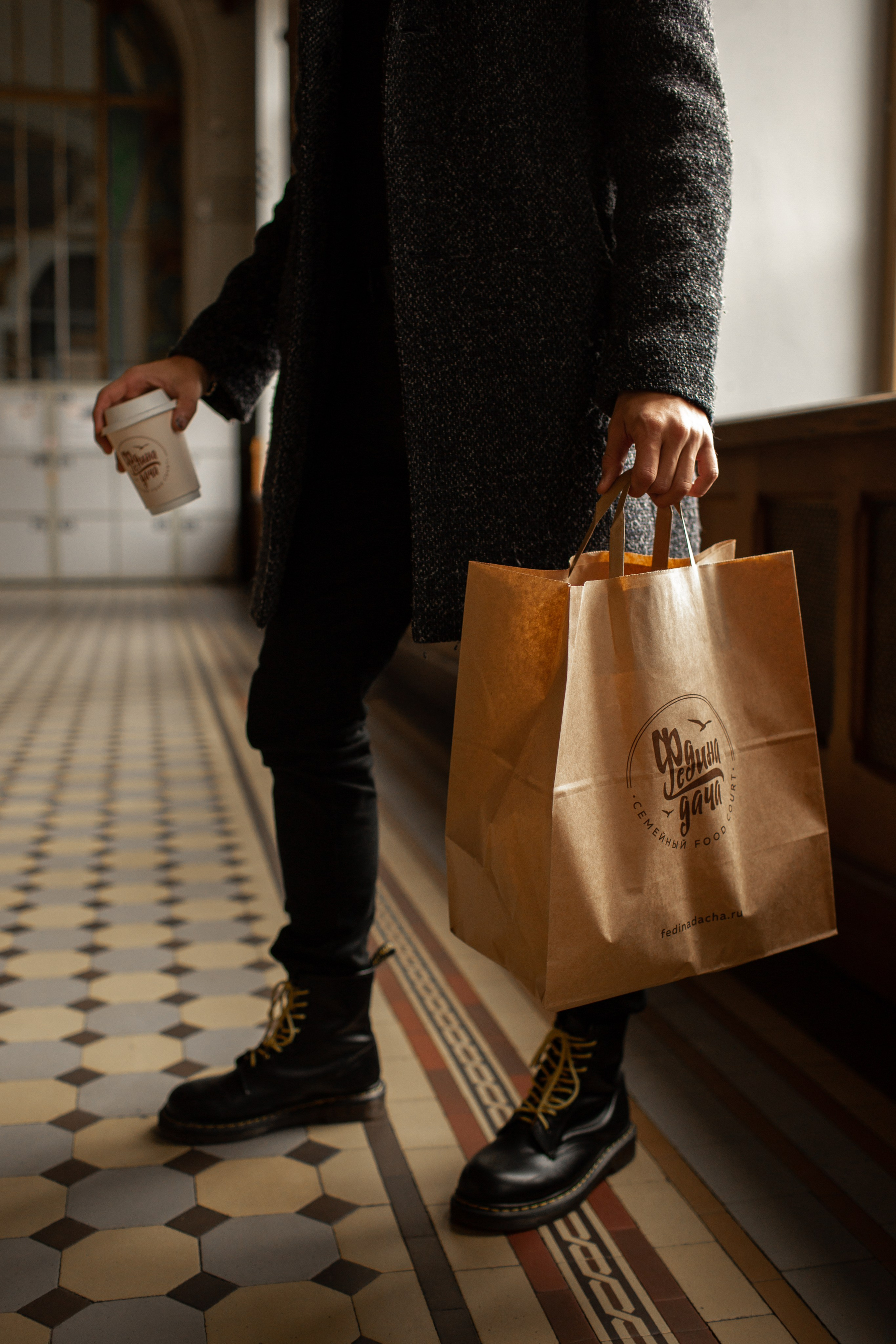 Рекламная съёмка для корнера «Федина дача». Вокзал. Свадебный фотограф Кирилл Белый