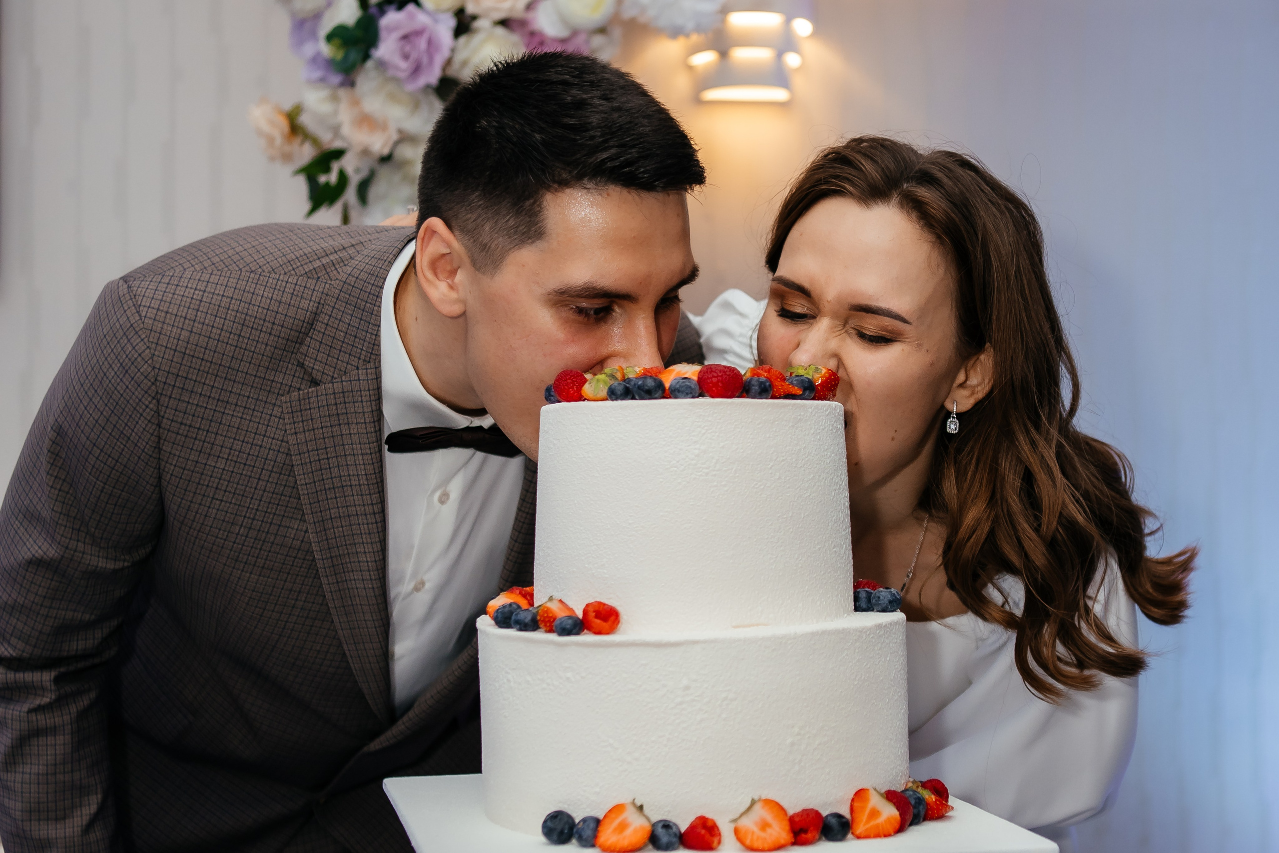 Свадебная фотосессия в Plaza Garden Moscow. Свадебный фотограф в Москве