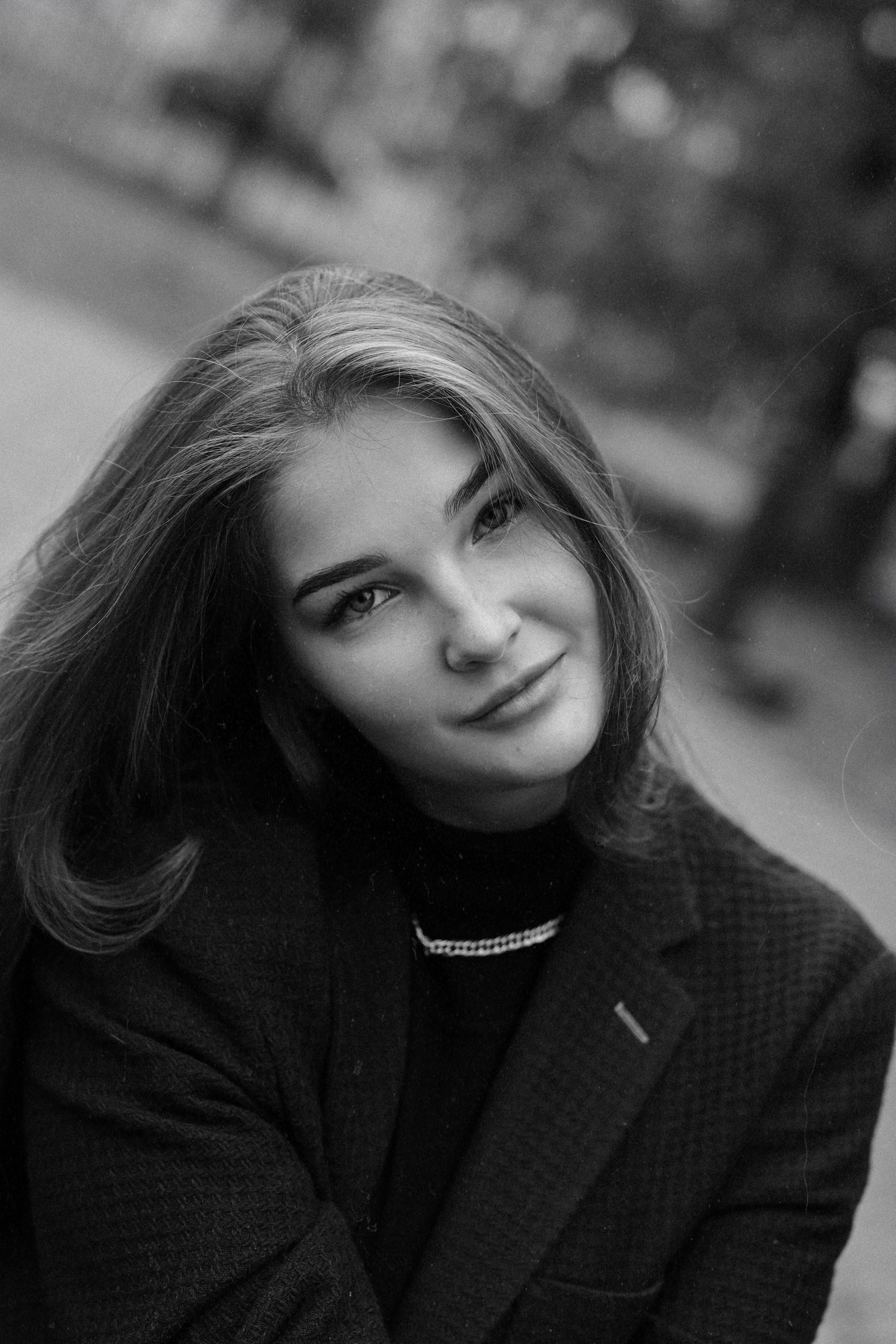 Женский портрет. Главная