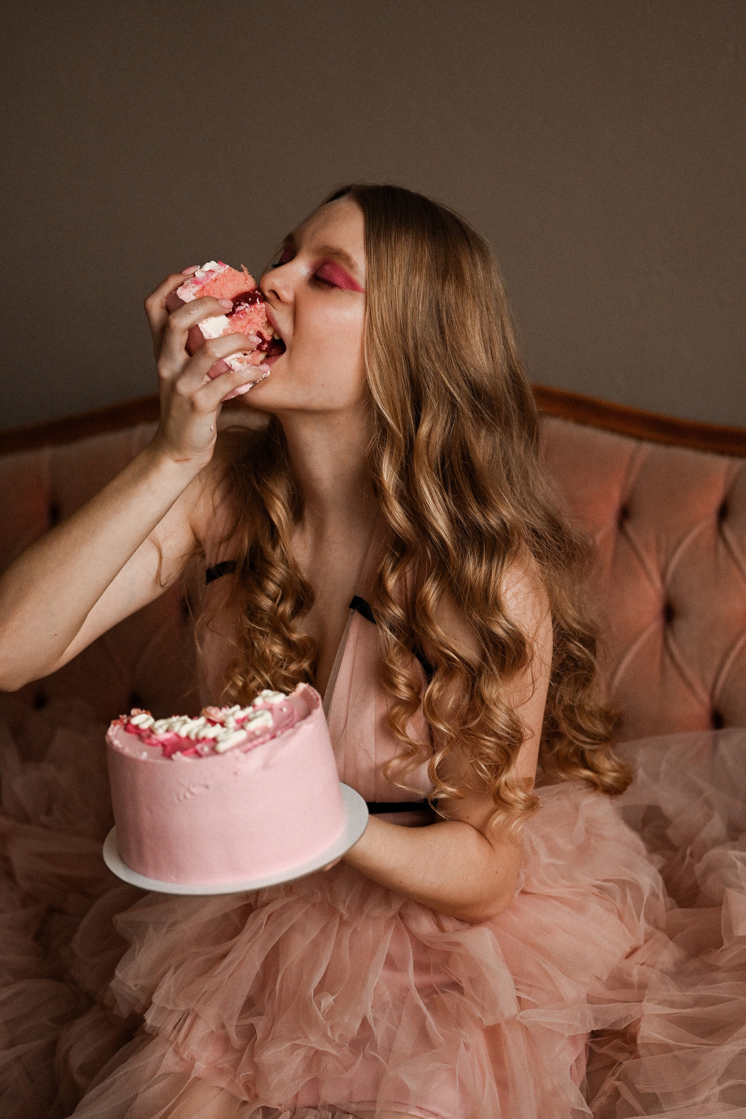 Женский портрет. Главная