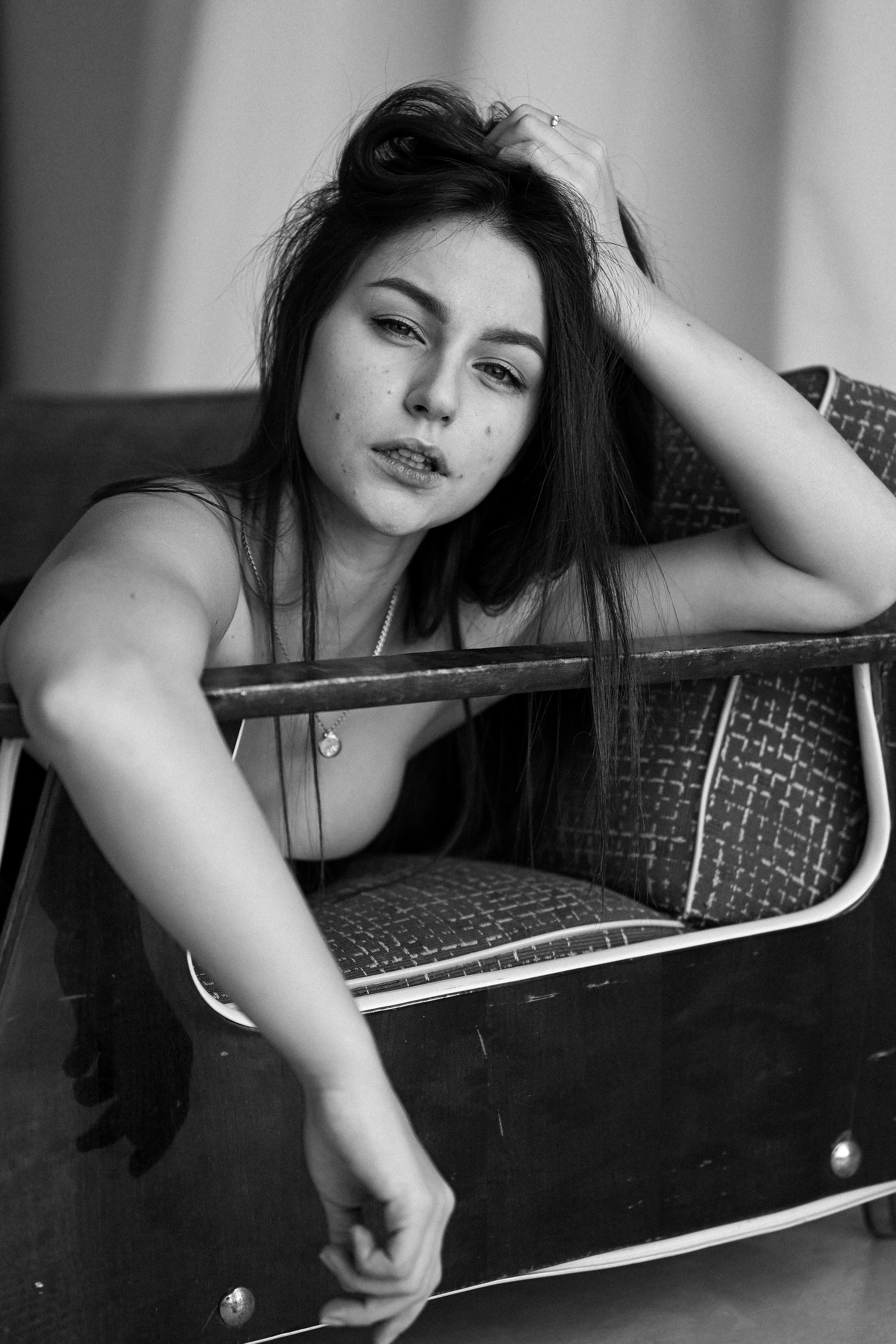 Женский портрет. Главная