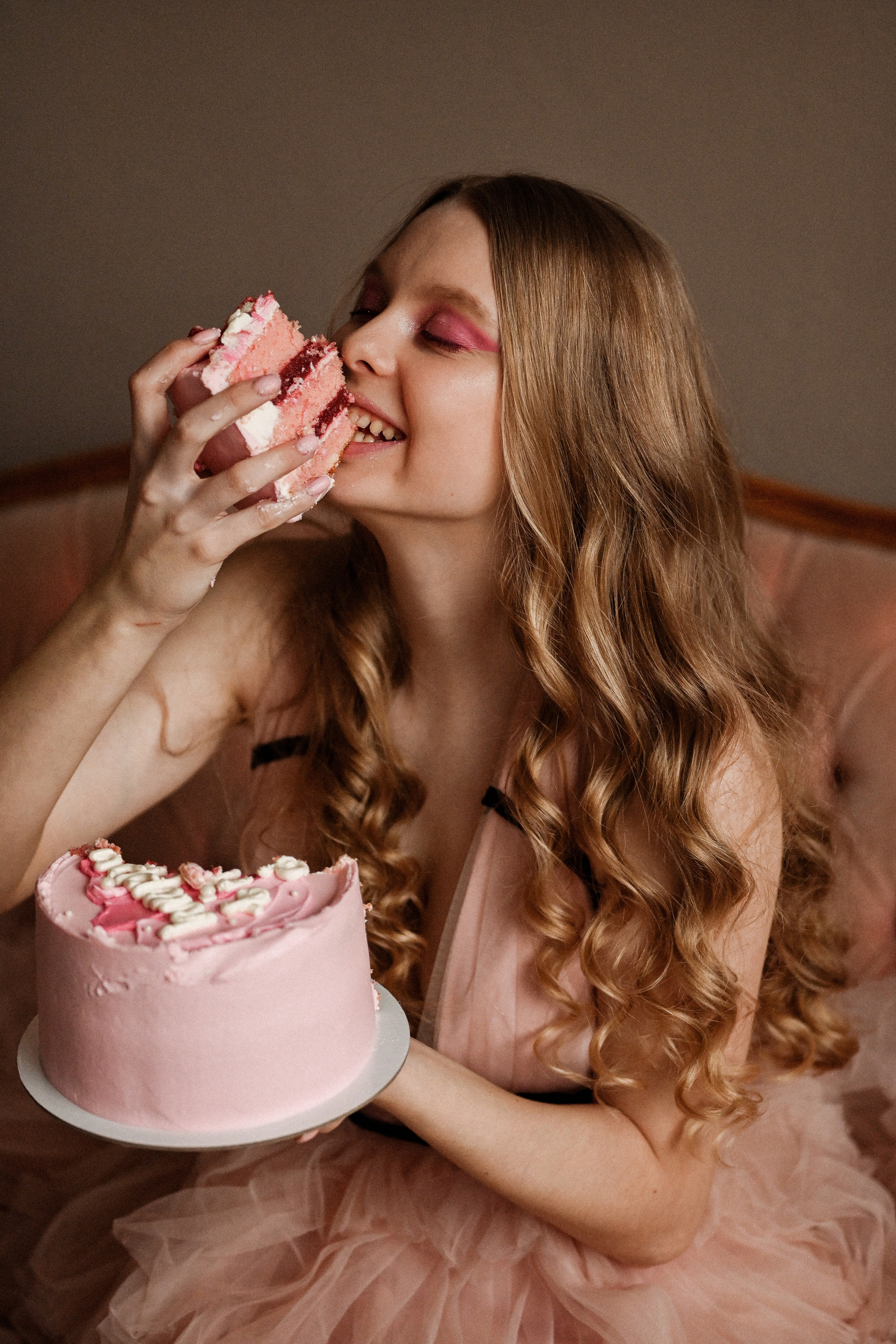 Женский портрет. Главная