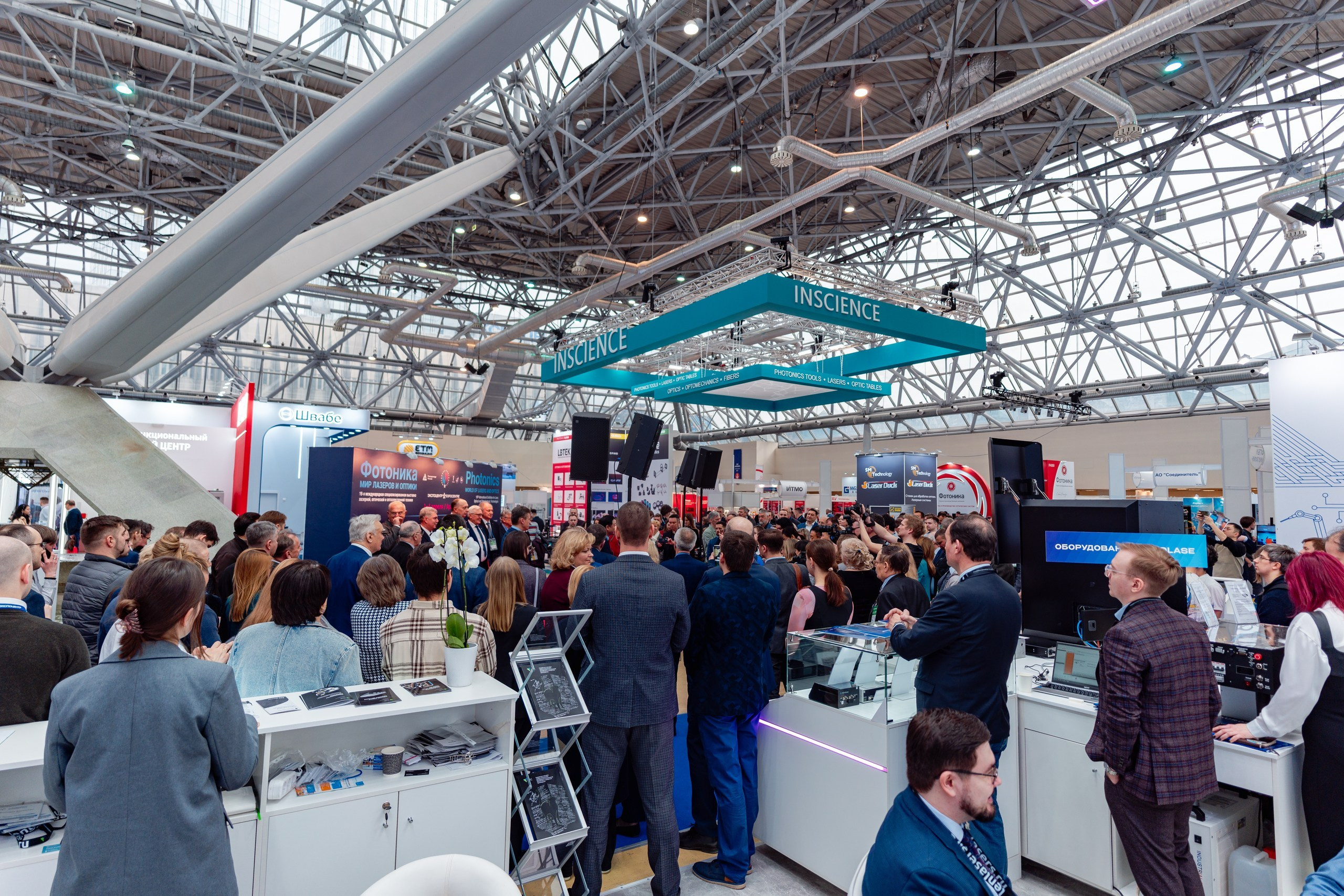 Фотограф на выставку. Репортажный фотограф в Москве Измалков Артем