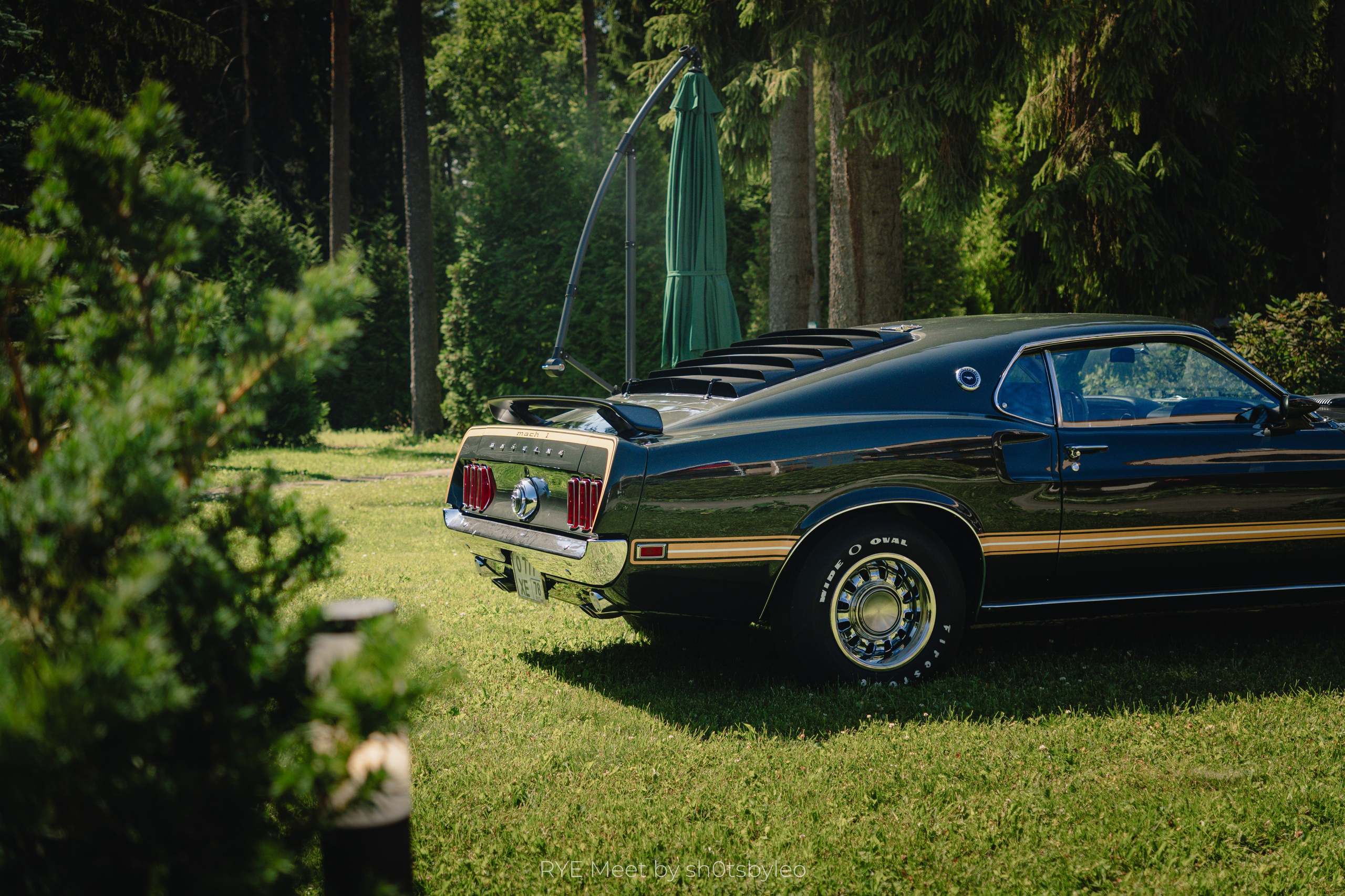 Масштабный летний фестиваль RYE Meet — встреча клуба любителей автомобилей старше 25-лет. Автомобильный фотограф Антон Цырулев