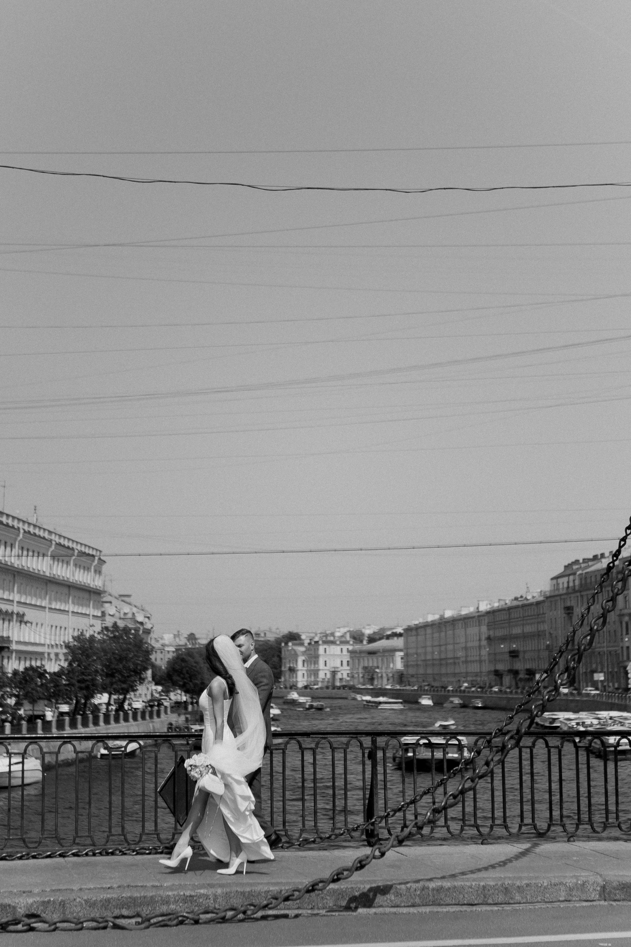 ···. Свадебный фотограф в Санкт-Петербурге Александра Чукавина