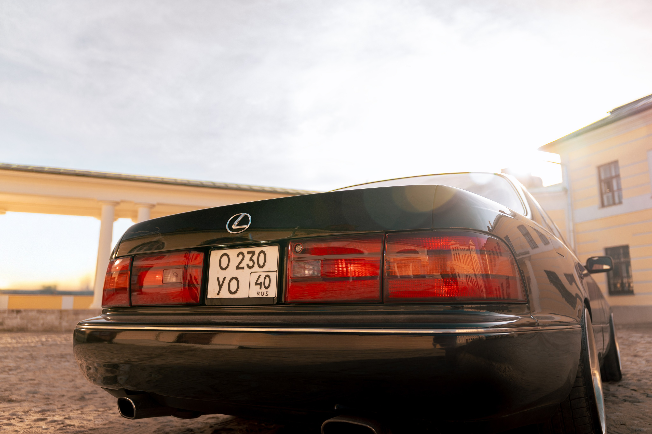 Фотографии Lexus LS400