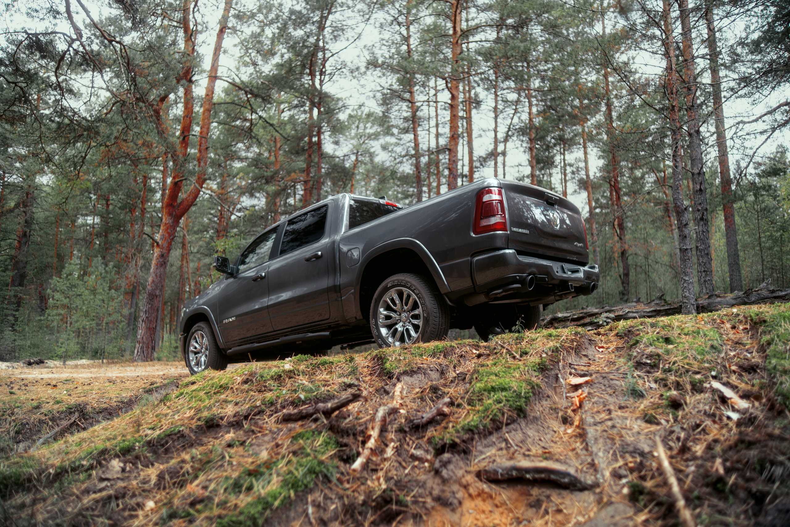 Фотографии RAM 1500 Laramie