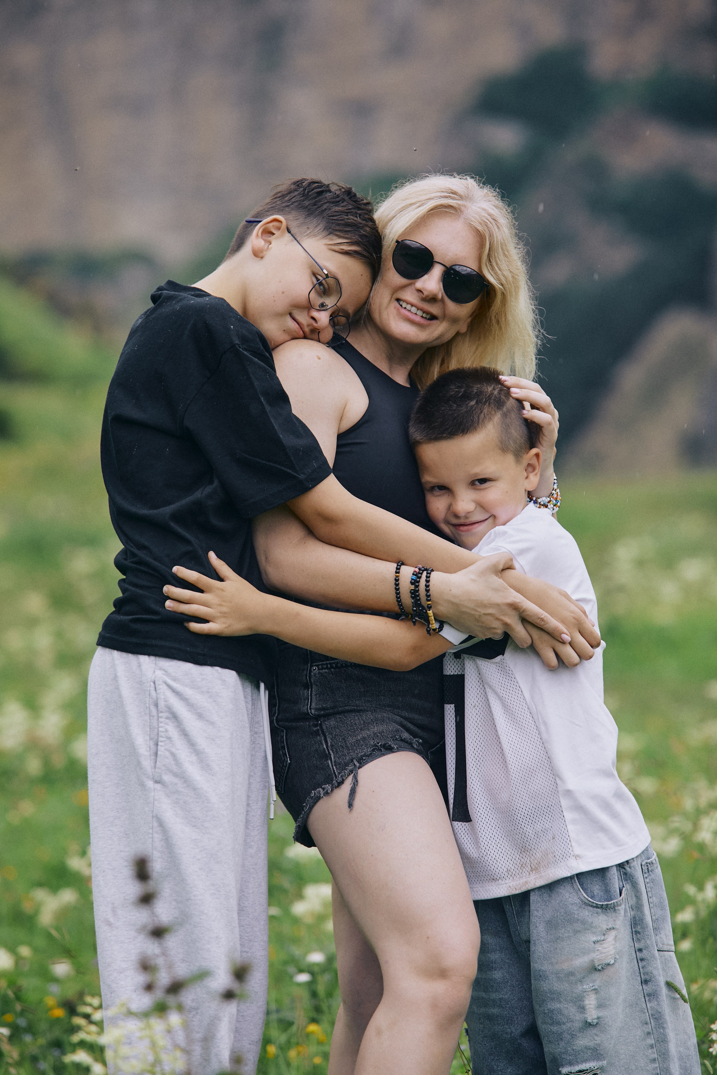 Семья и Финик. Фотограф Продюсер в горах КБР / Москва  Нальчик Горы