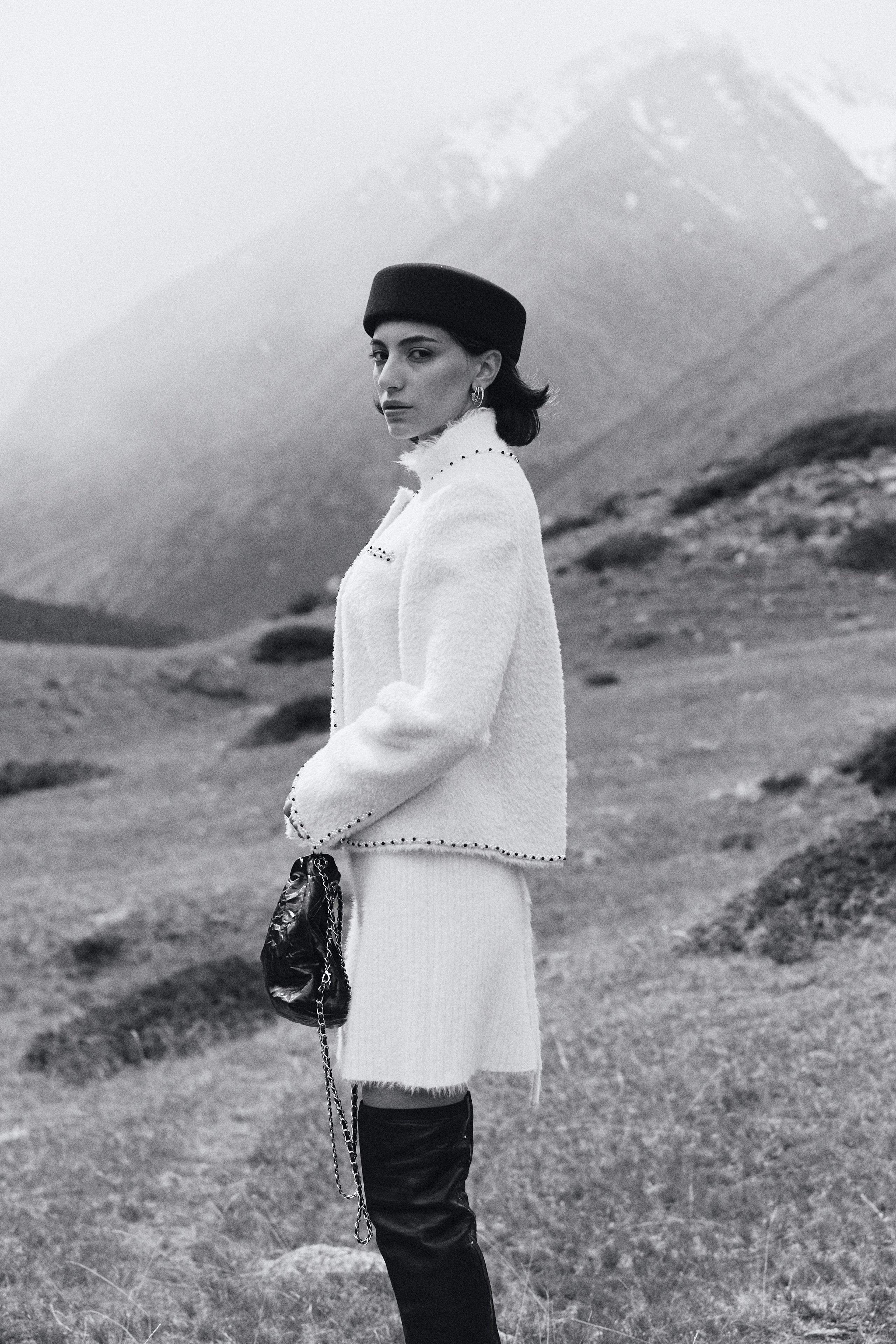 Имиджевая съемка для бренда в горах. Фотограф Продюсер в горах КБР / Москва  Нальчик Горы