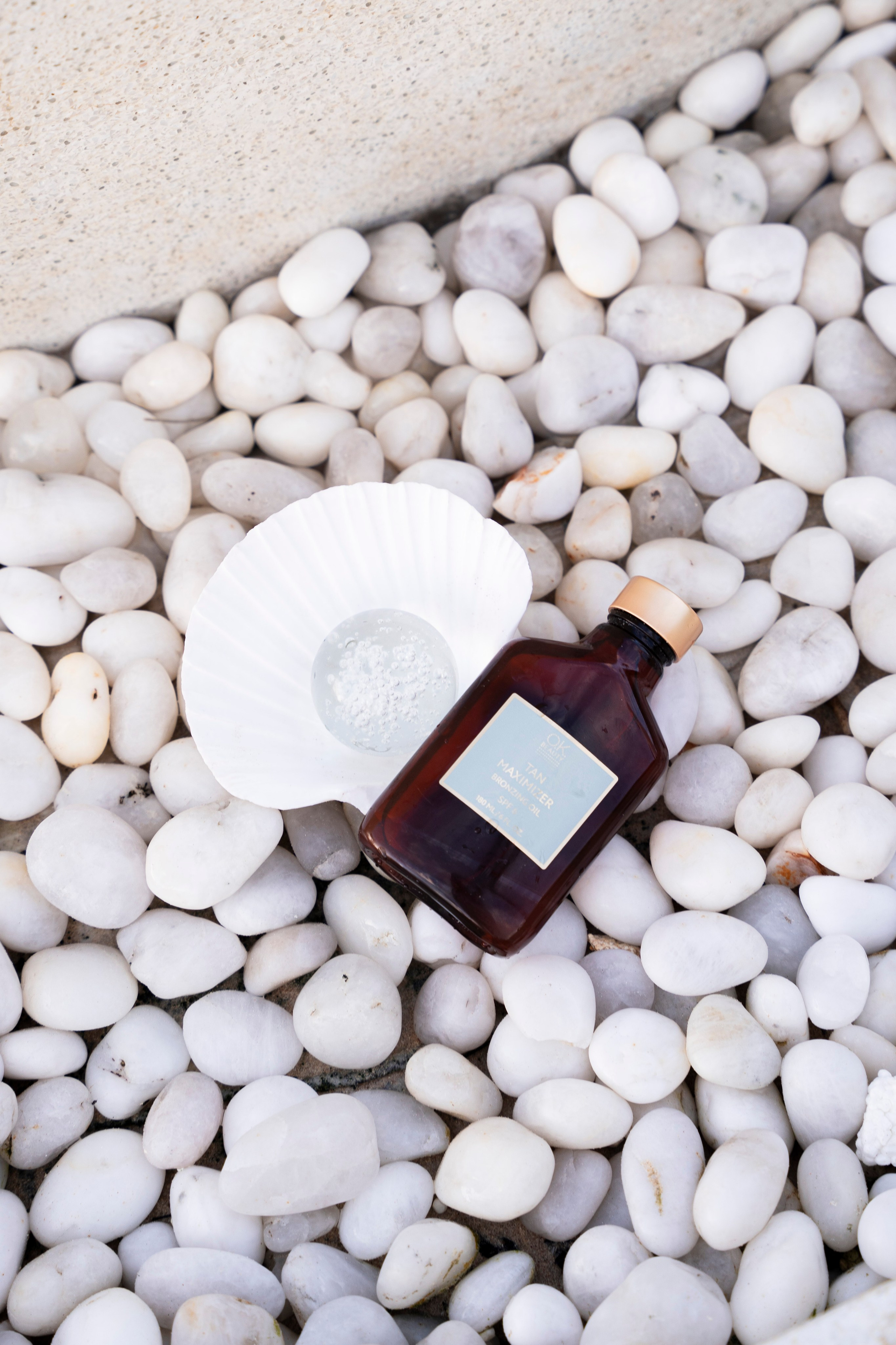 TAN SPF15. Brand designer | photographer | model