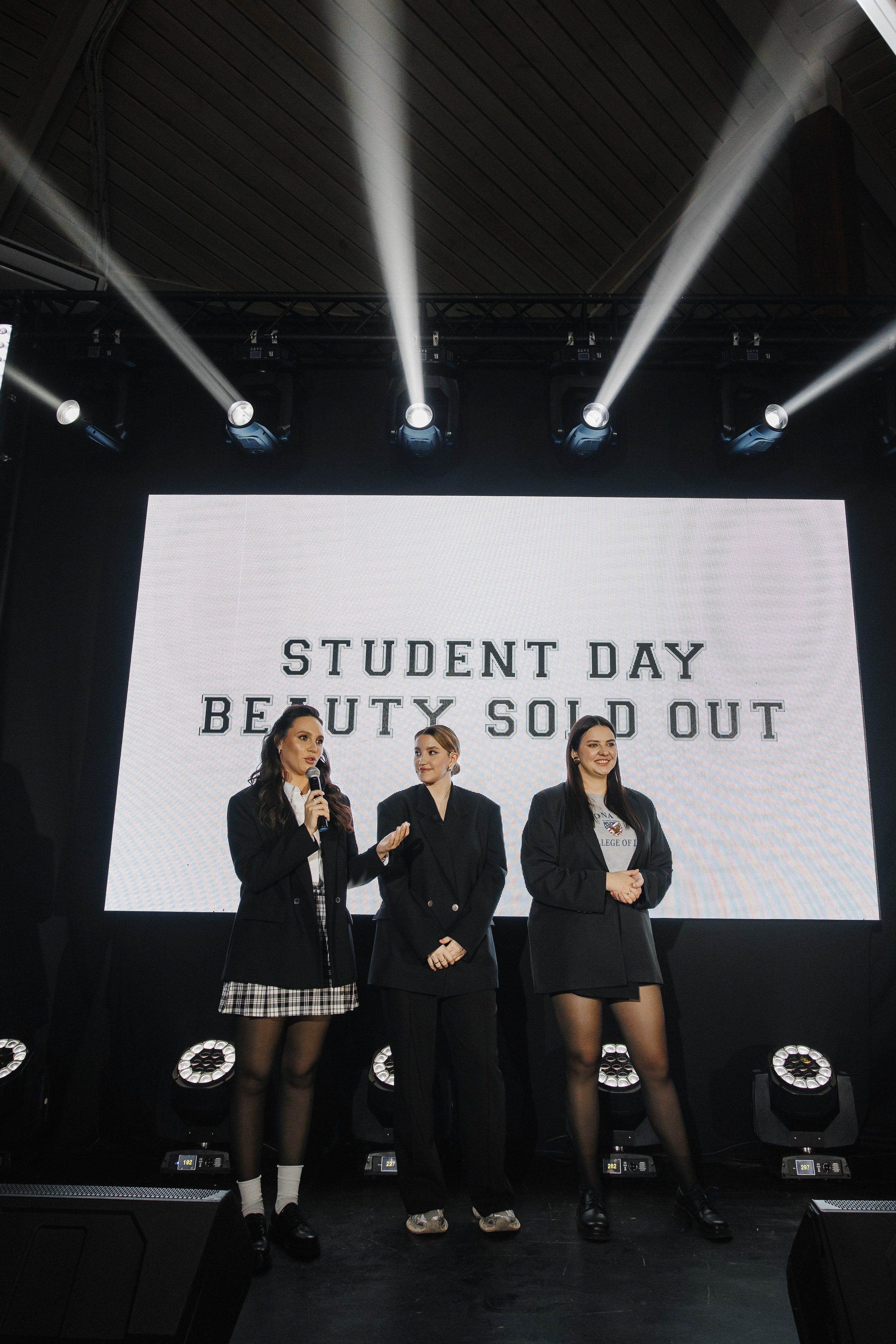 Beauty Sold Out Student Day. Wedding and Reportage photographer Marmarov Christya