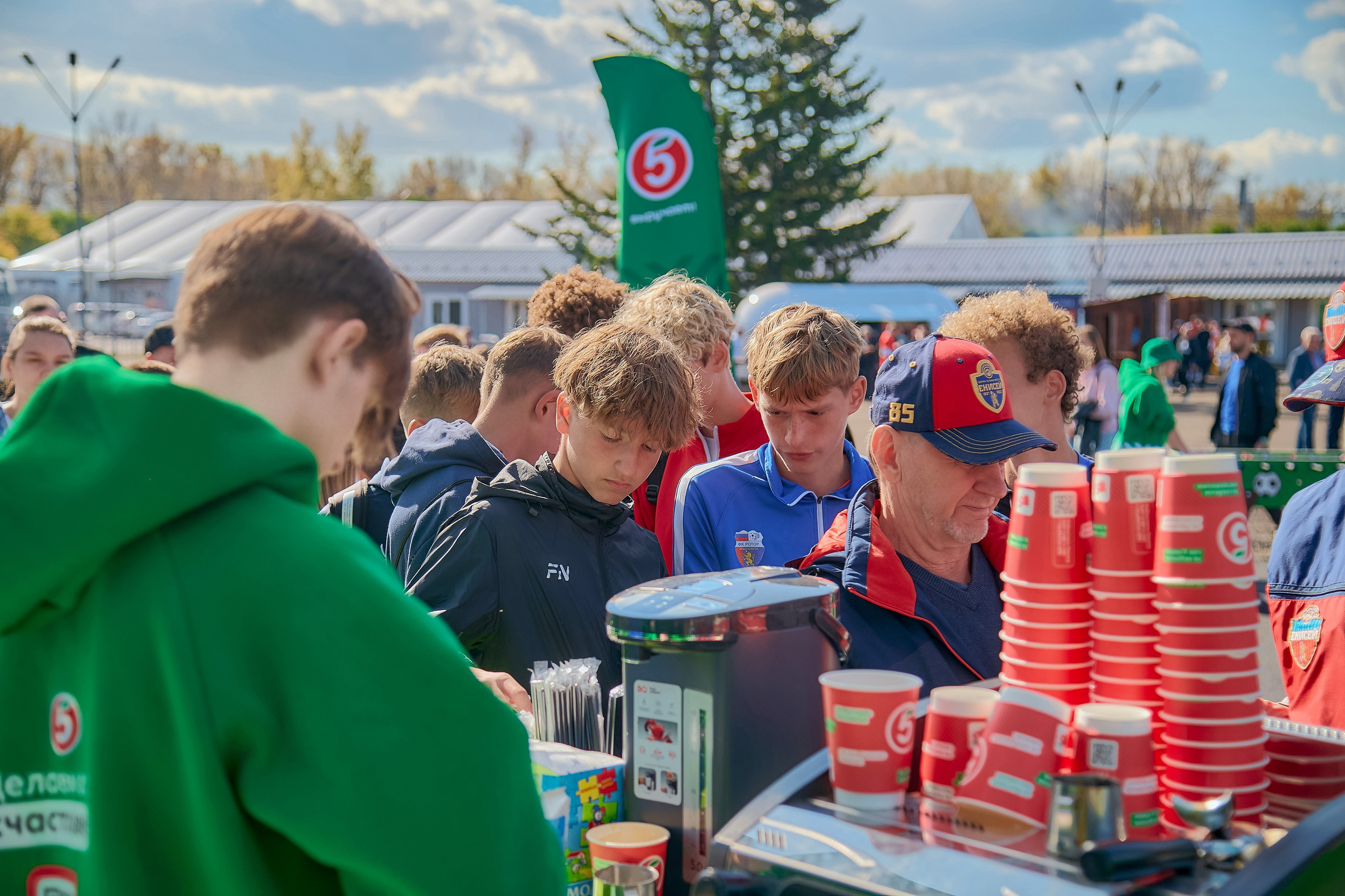 Фестиваль от супермаркета «Пятёрочка». Фотограф Яковлев Роман — Красноярск