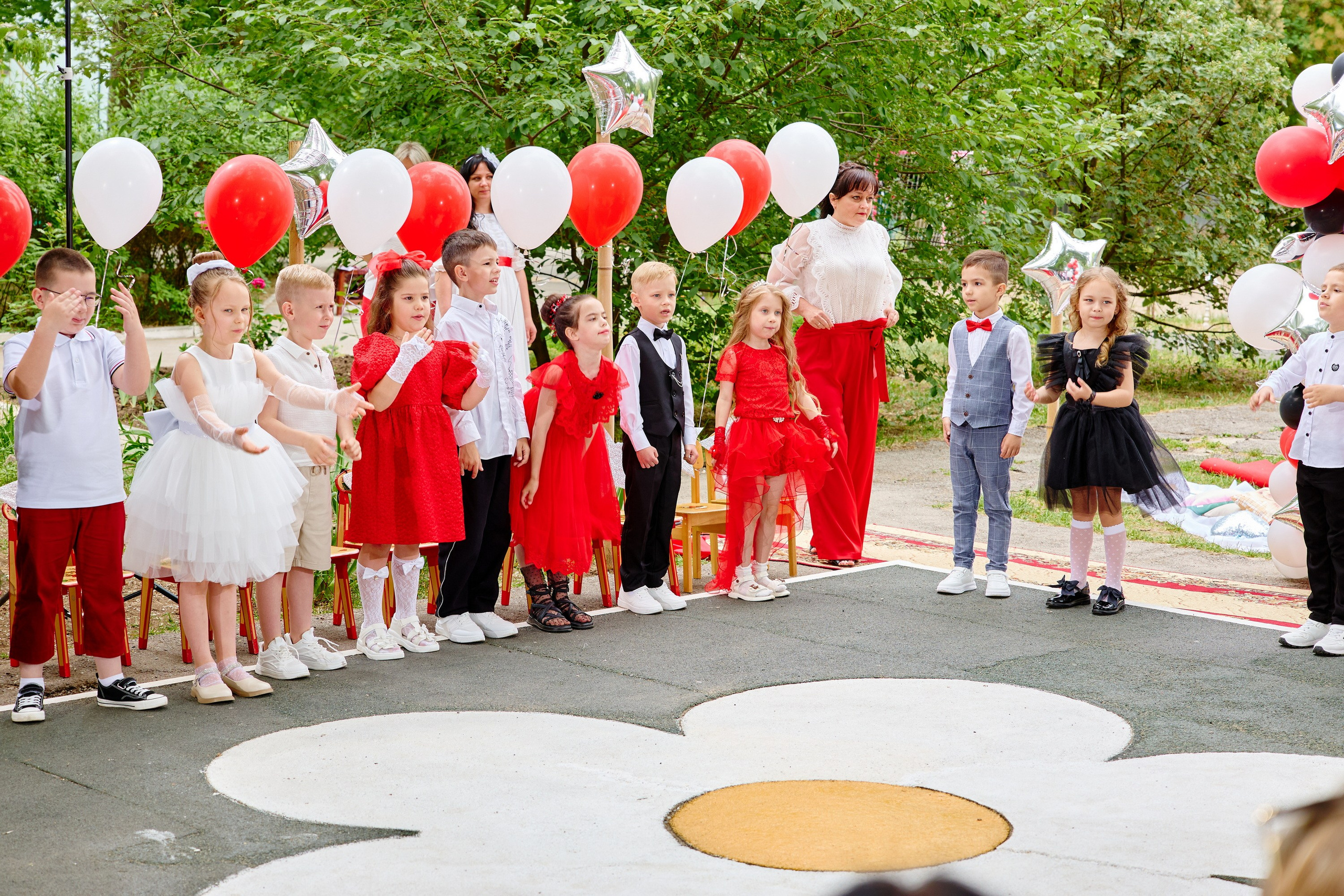 Выпускной 45 сад. Фотограф Выпускные альбомы Таганрог Сергей Коробченко