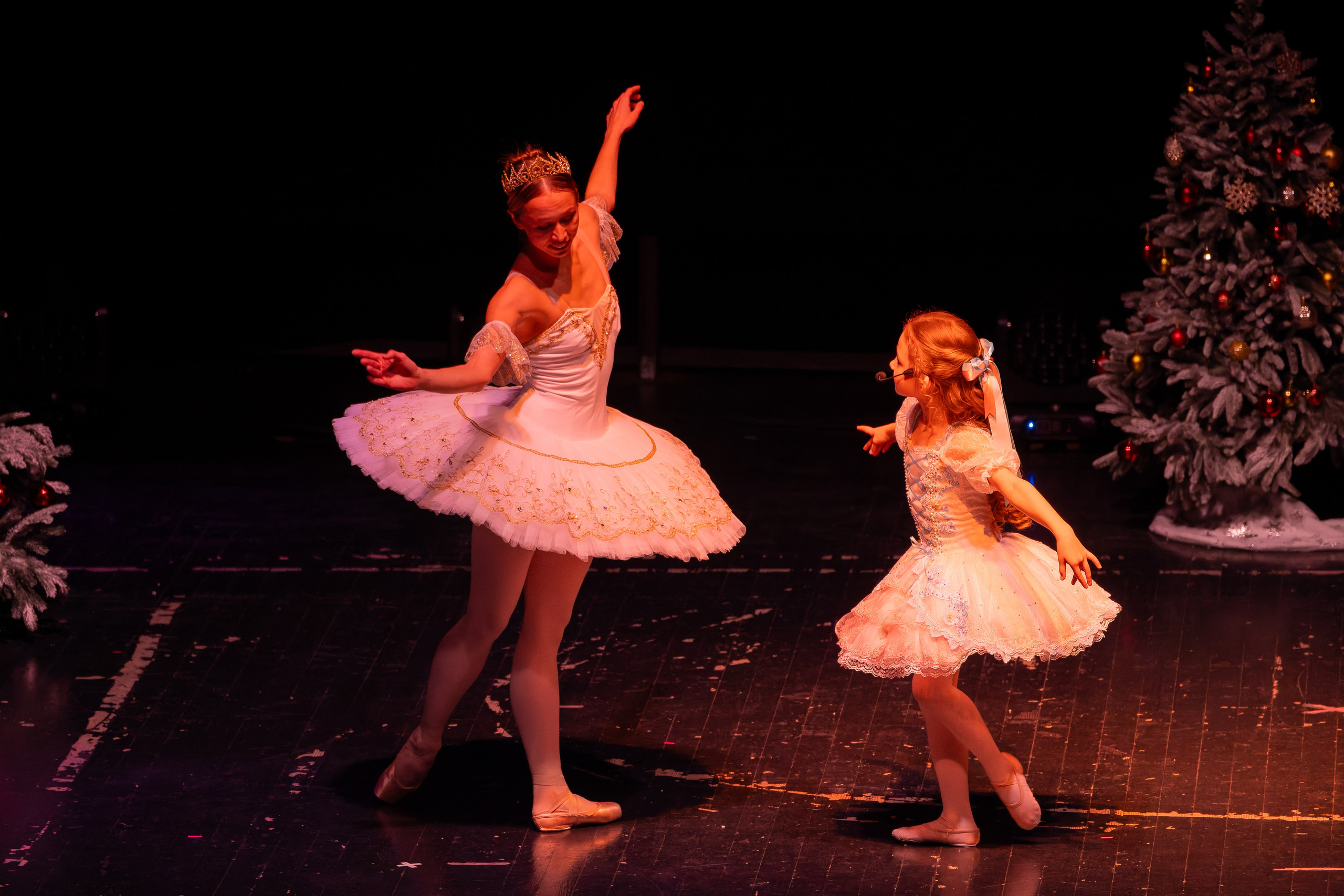 Съёмка новогодних праздников, елки для детей и родителей. «Студия DRONAVT`s» — видеосъёмка и фотография г. Москва