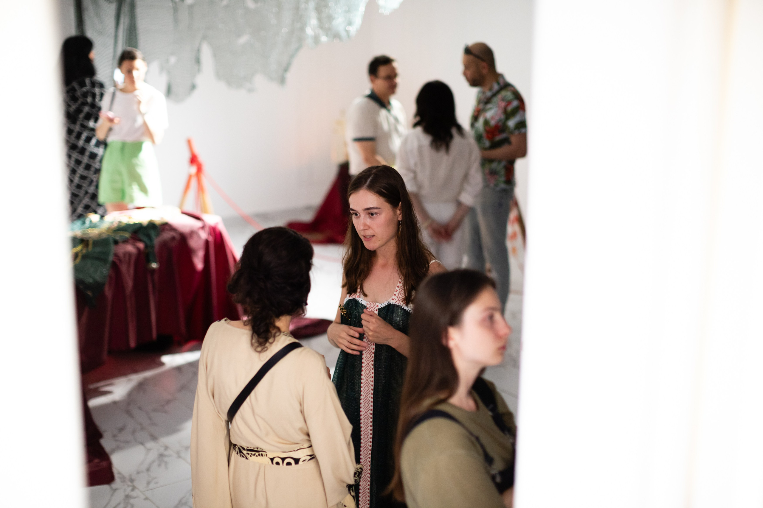 Выставка Ирины Иониной 2024. Фотограф Мария Немм