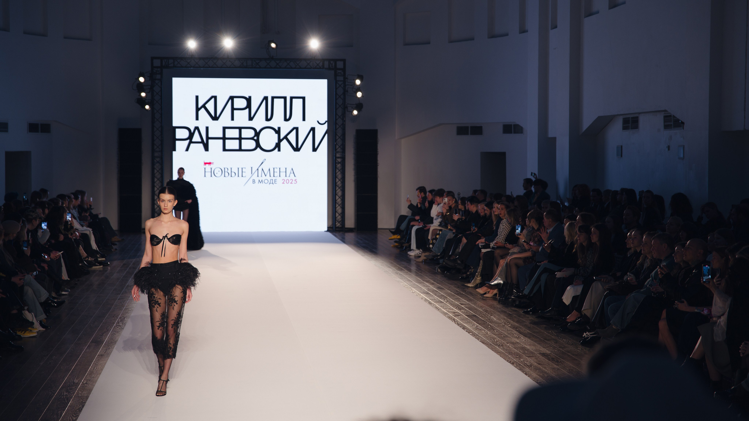 Бекстейдж показа «Новые Имена» собака.ru|ДЛТ. Портретный и репортажный фотограф в Санкт-Петербурге