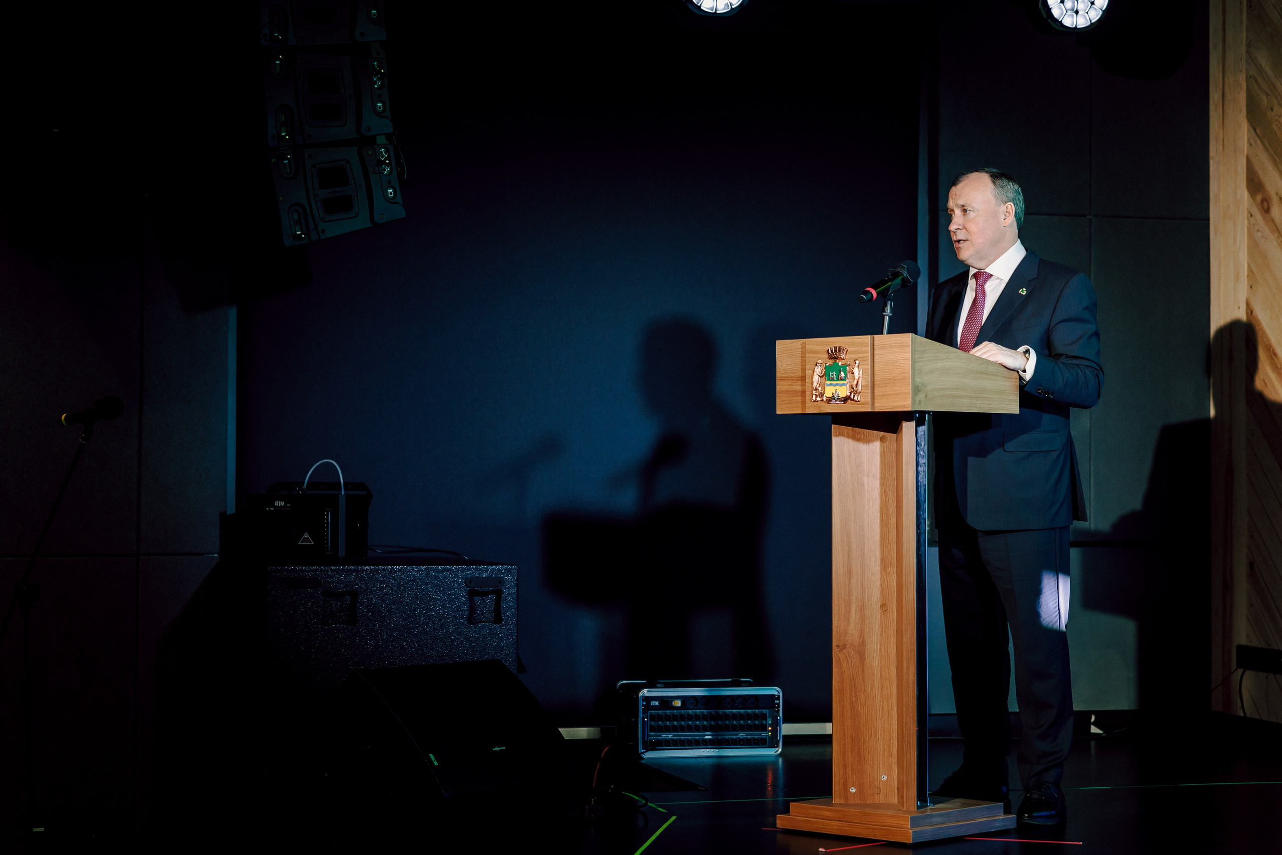 XXVI Церемония вручения премии имени В. Н. Татищева и Г. В. Де Геннина. Лёшка Варзегов — фотограф