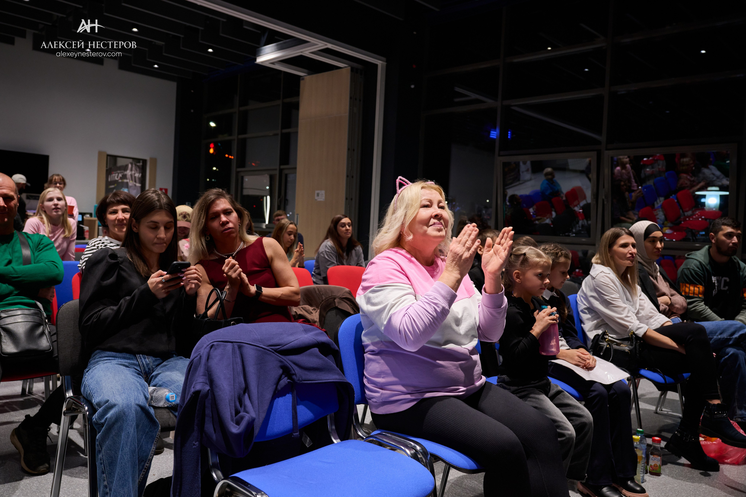 Фото с турнира «Прометей 2, WFF-WBBF Russia» 26 октября 2025. Спортивный фитнес фотограф Алексей Нестеров